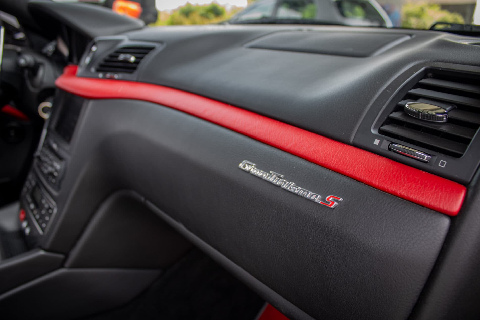 2008 Maserati GranTurismo, čierna kupé, 51 007 km