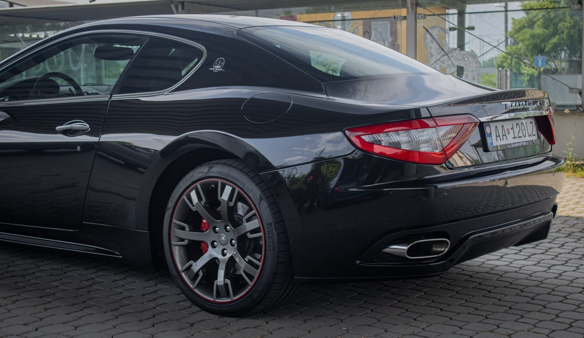 2008 Maserati GranTurismo, čierna kupé, 51 007 km