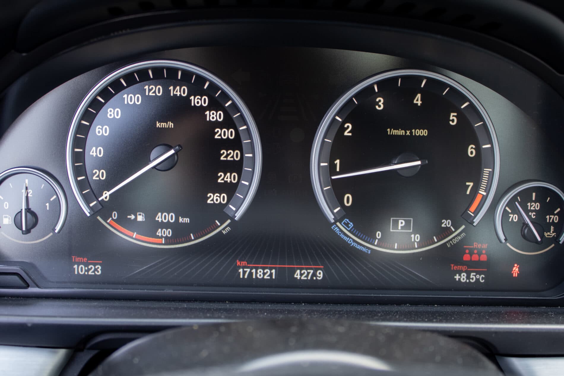 2013 BMW 528i, sivá sedan, 171 821 km