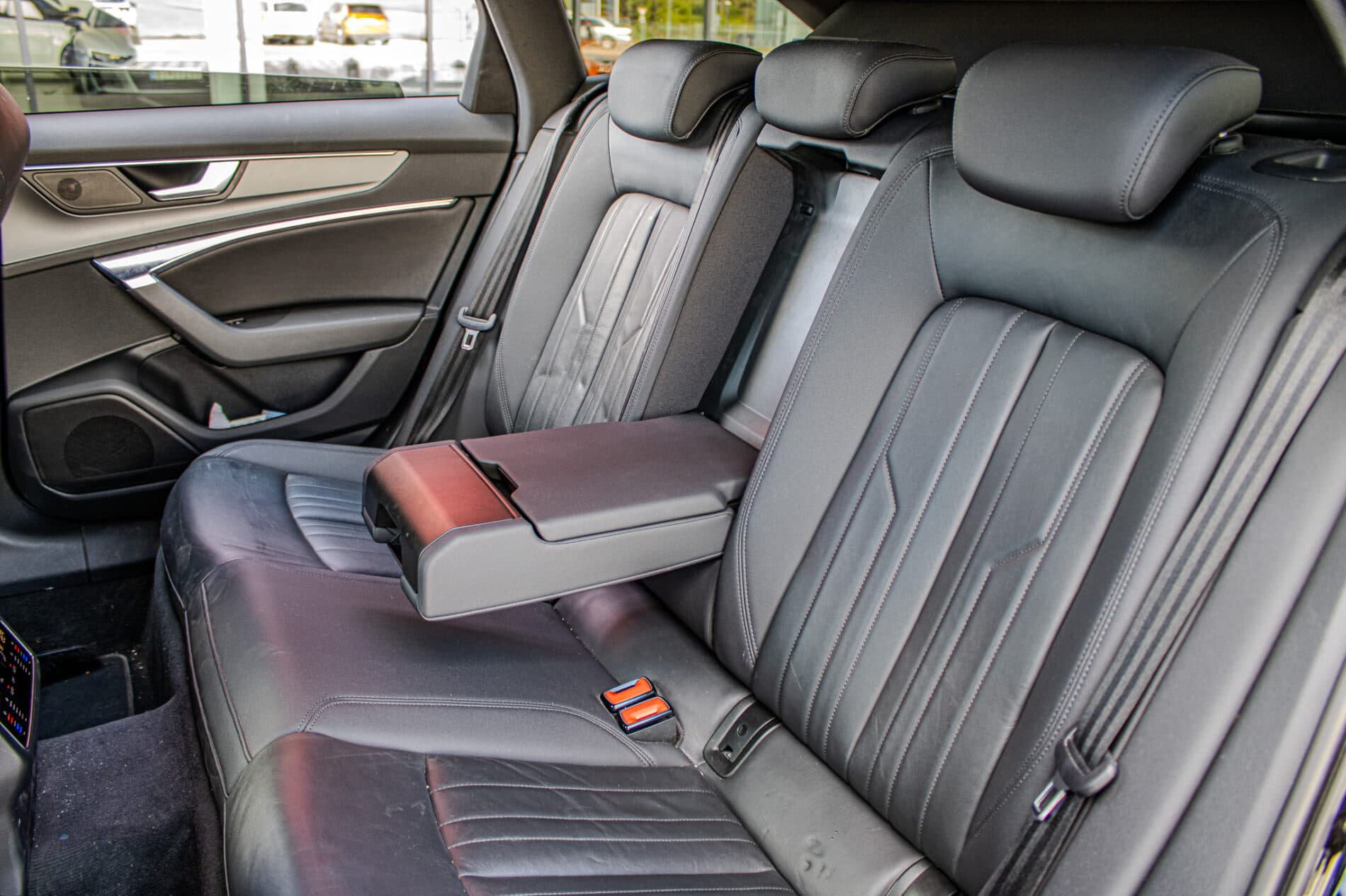 2020 AUDI A6, čierna kombi, 176 750 km