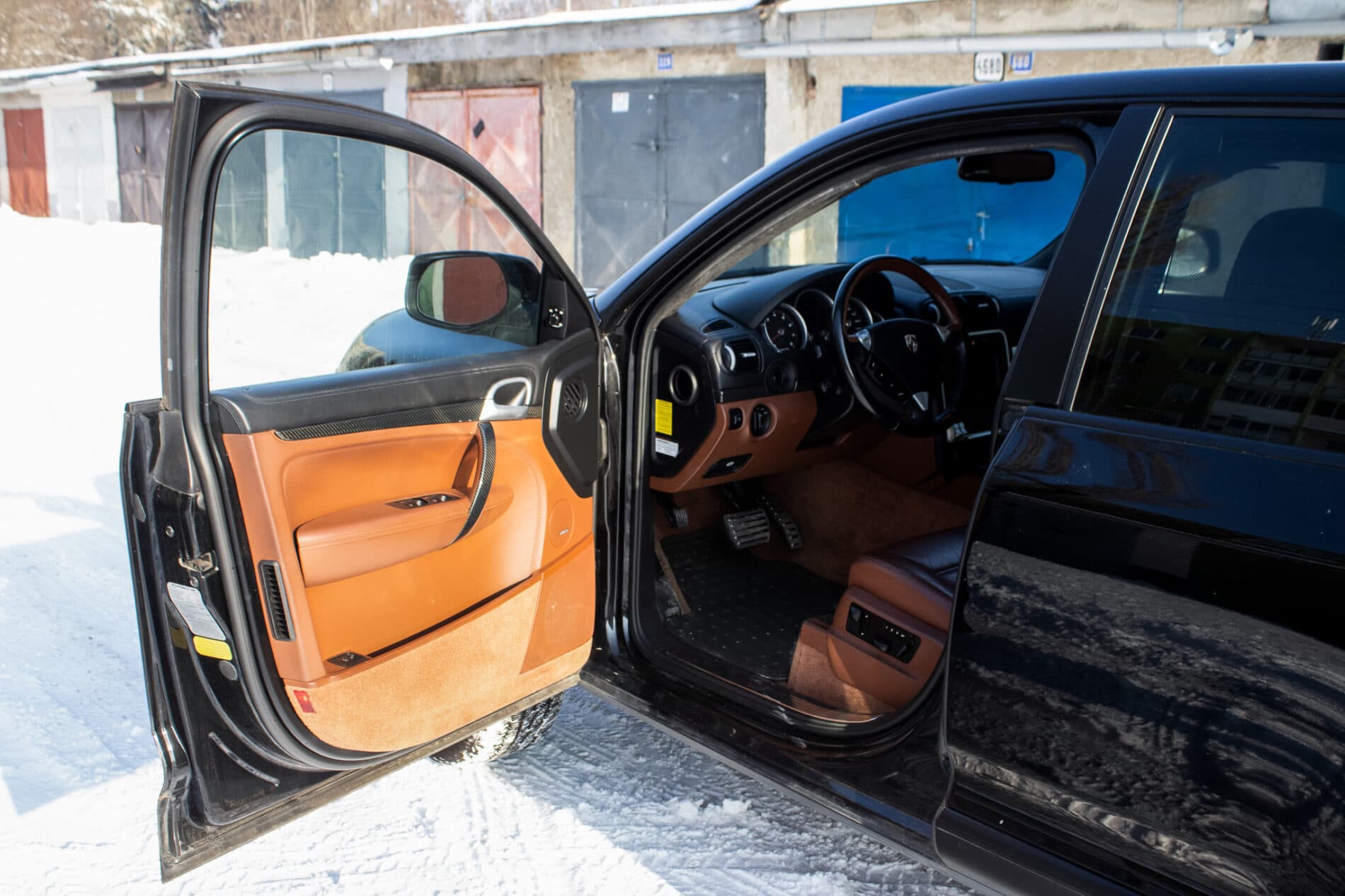 2009 Porsche Cayenne Turbo, čierna suv, 153 062 km