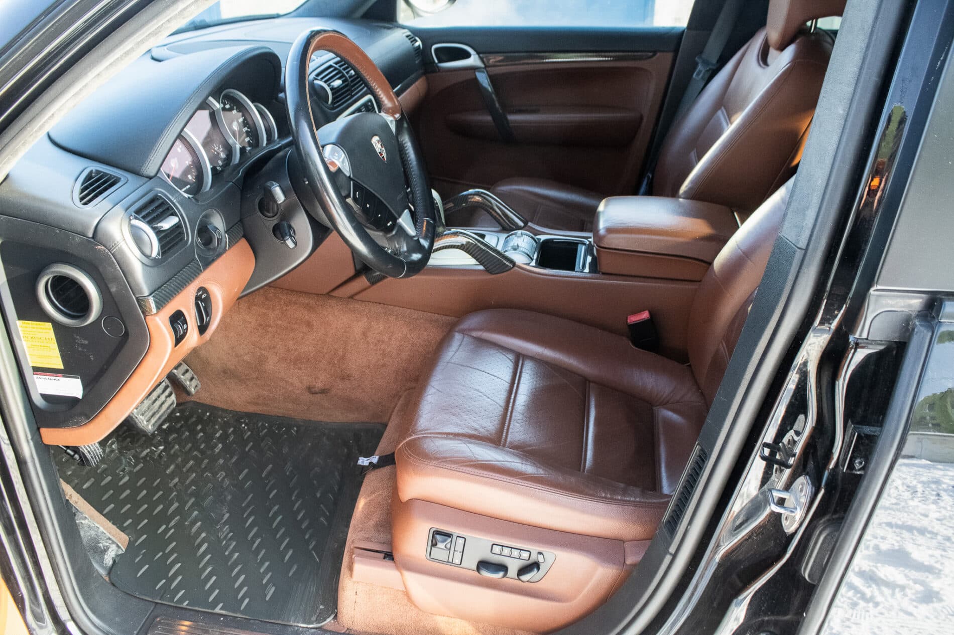 2009 Porsche Cayenne Turbo, čierna suv, 153 062 km