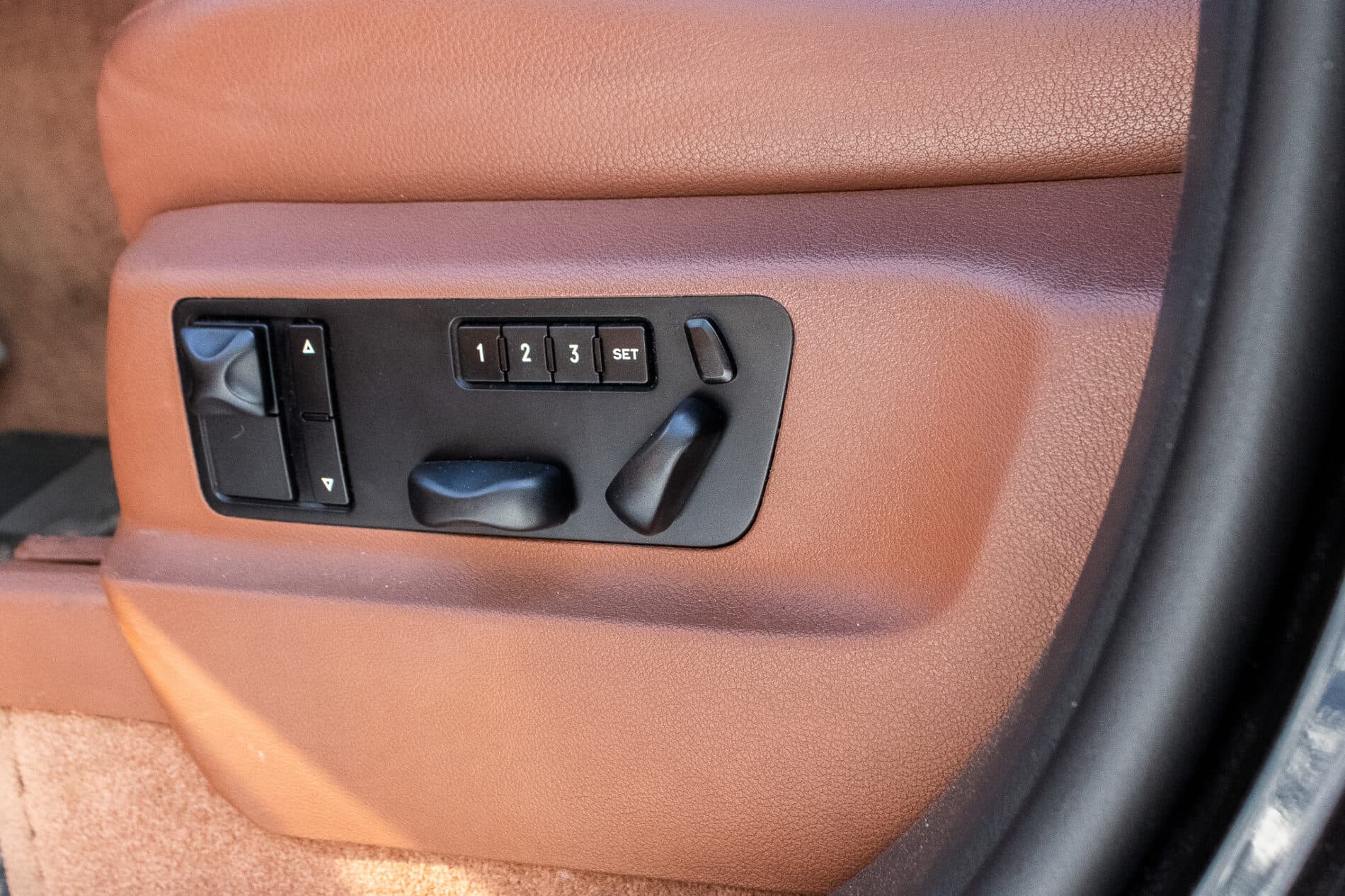 2009 Porsche Cayenne Turbo, čierna suv, 153 062 km