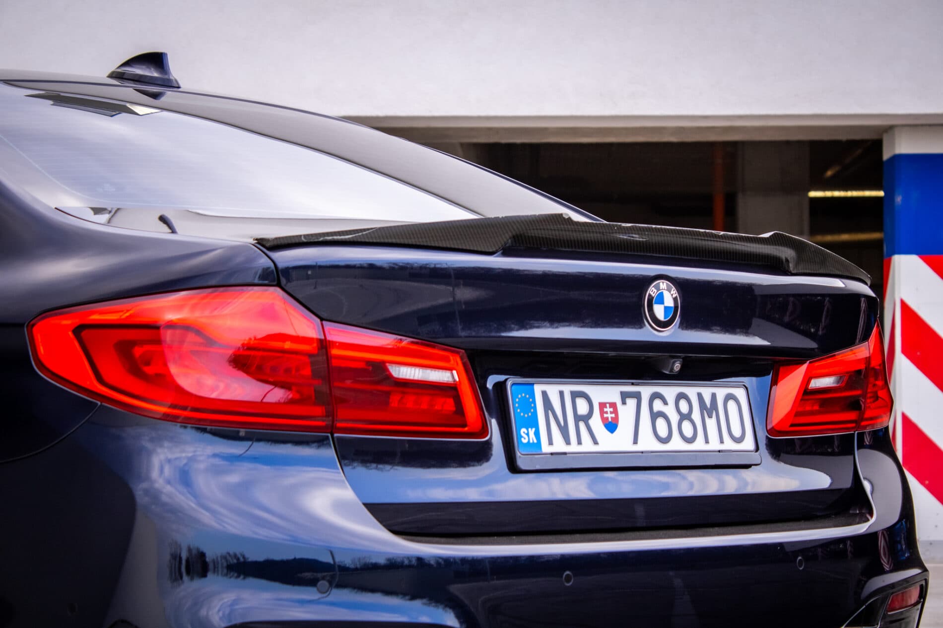 2019 BMW M550d, čierna sedan, 239 000 km