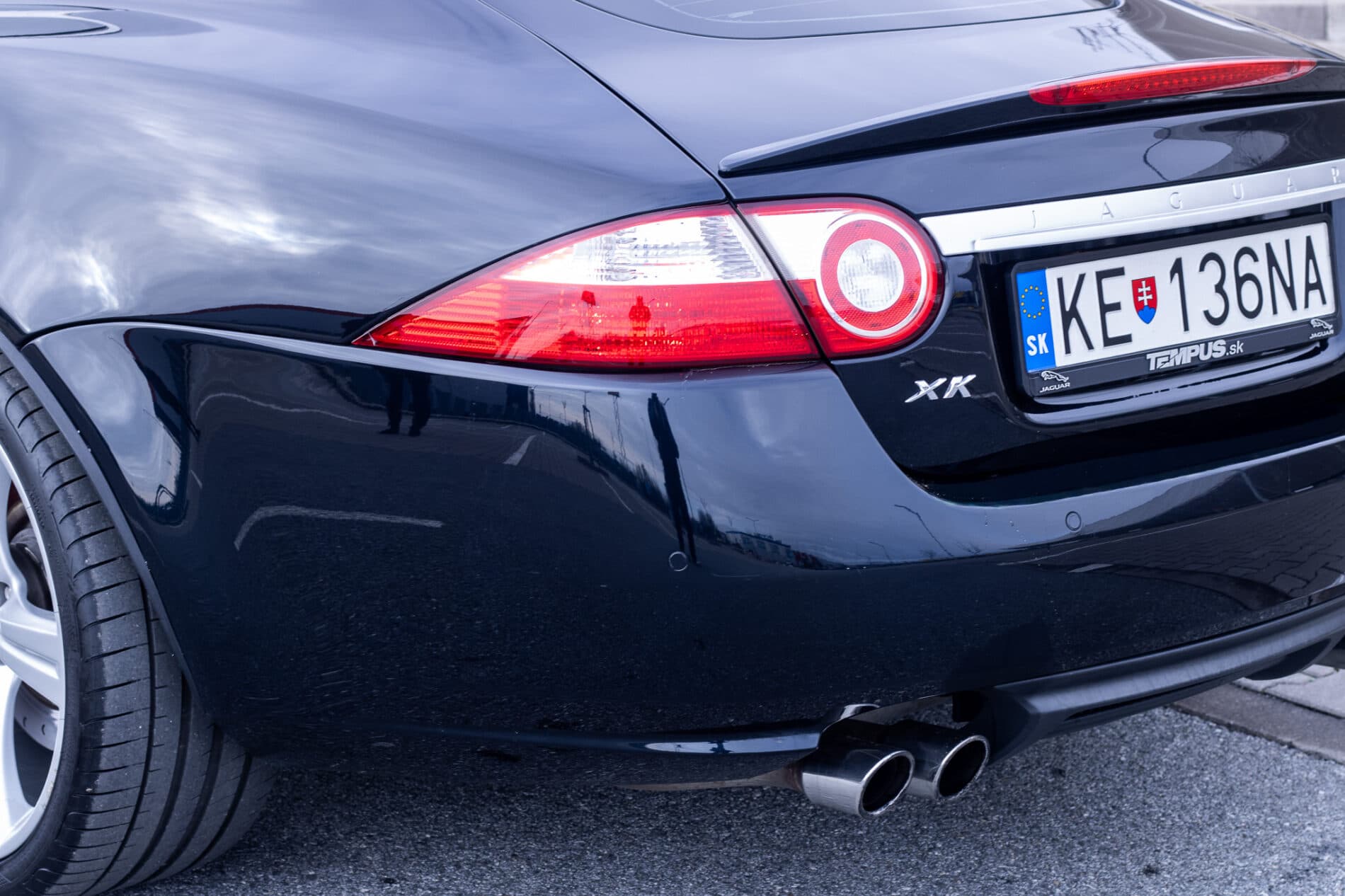 2007 Jaguar XKR, čierna kupé, 178 476 km