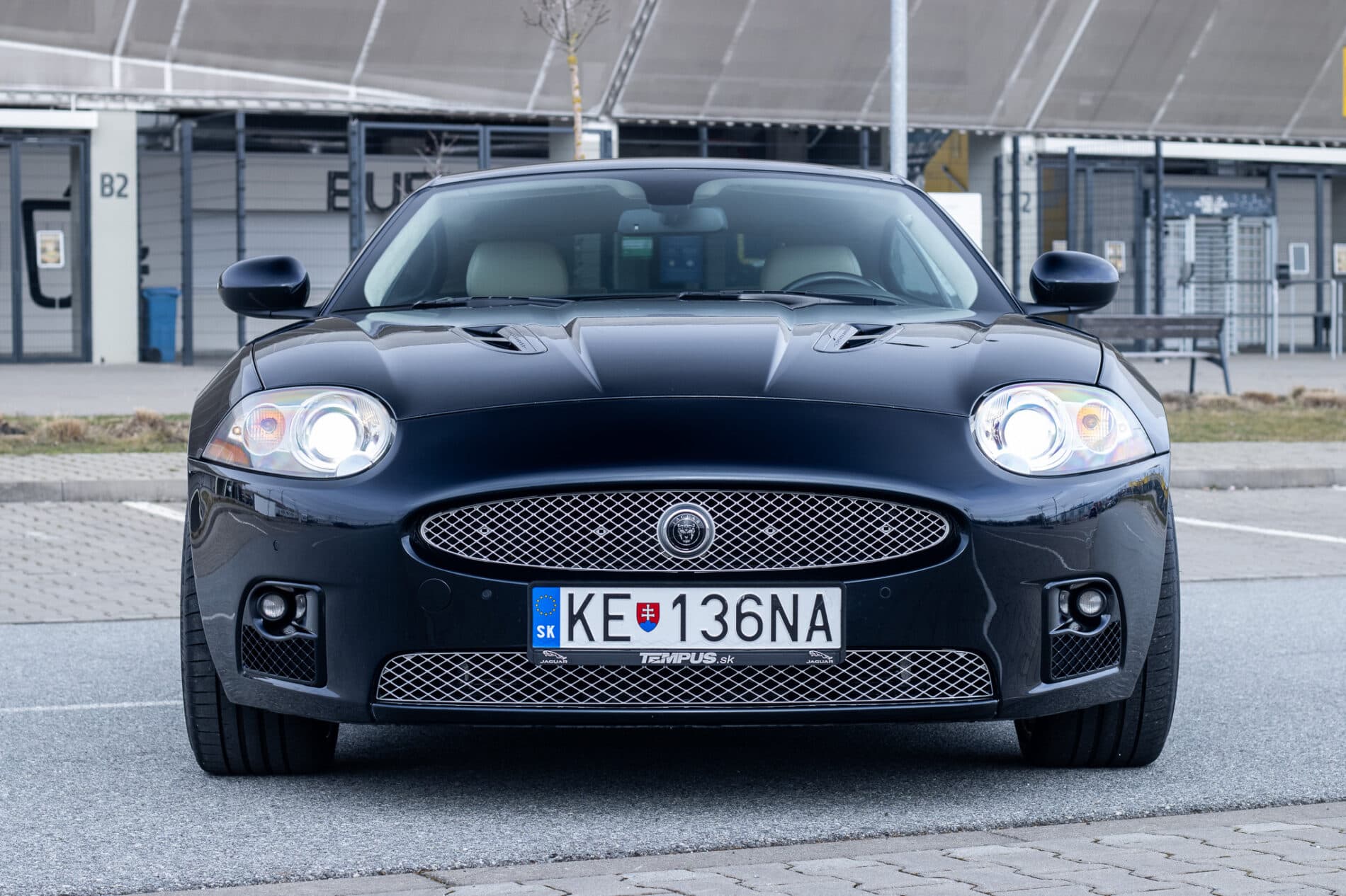 2007 Jaguar XKR, čierna kupé, 178 476 km