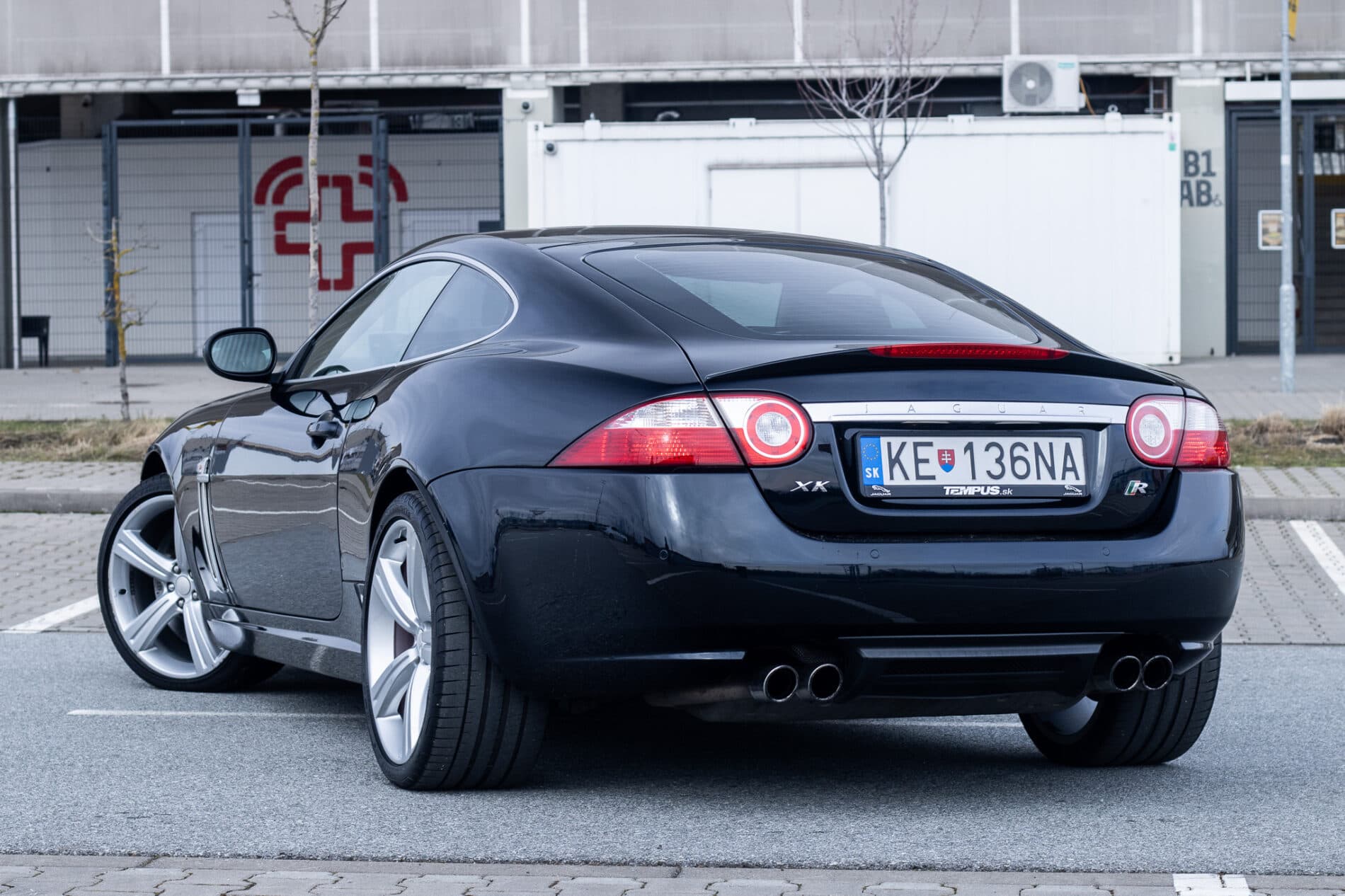 2007 Jaguar XKR, čierna kupé, 178 476 km
