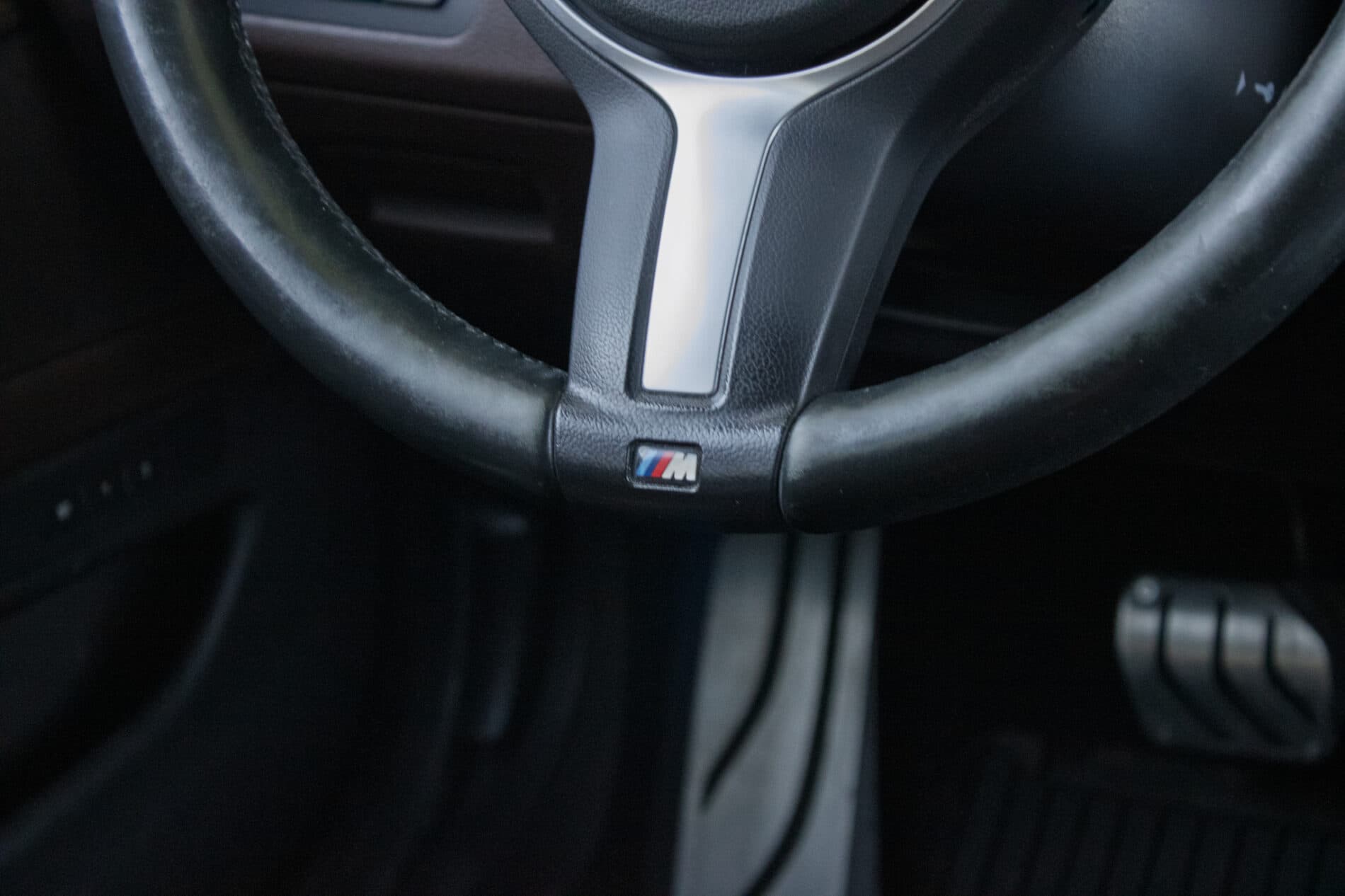 2016 BMW 535i, modrá sedan, 158 386 km