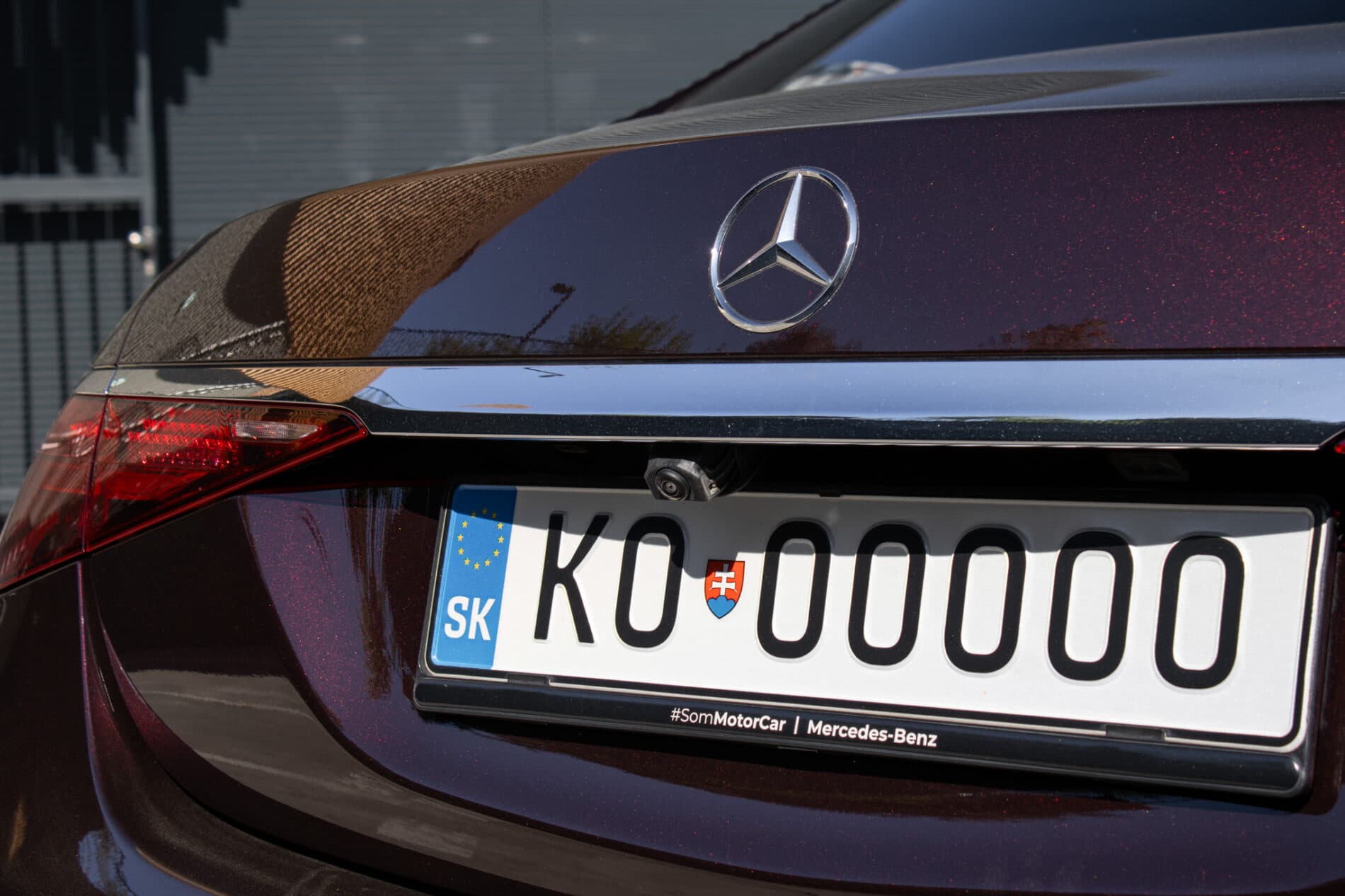 2022 Mercedes-Benz S 400d, červená sedan, 150 861 km