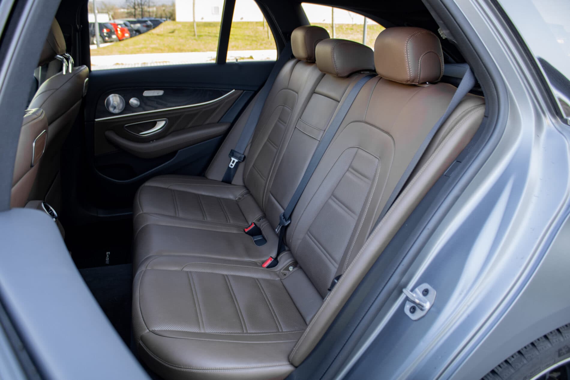 2019 Mercedes-Benz E 63 AMG, sivá kombi, 165 262 km
