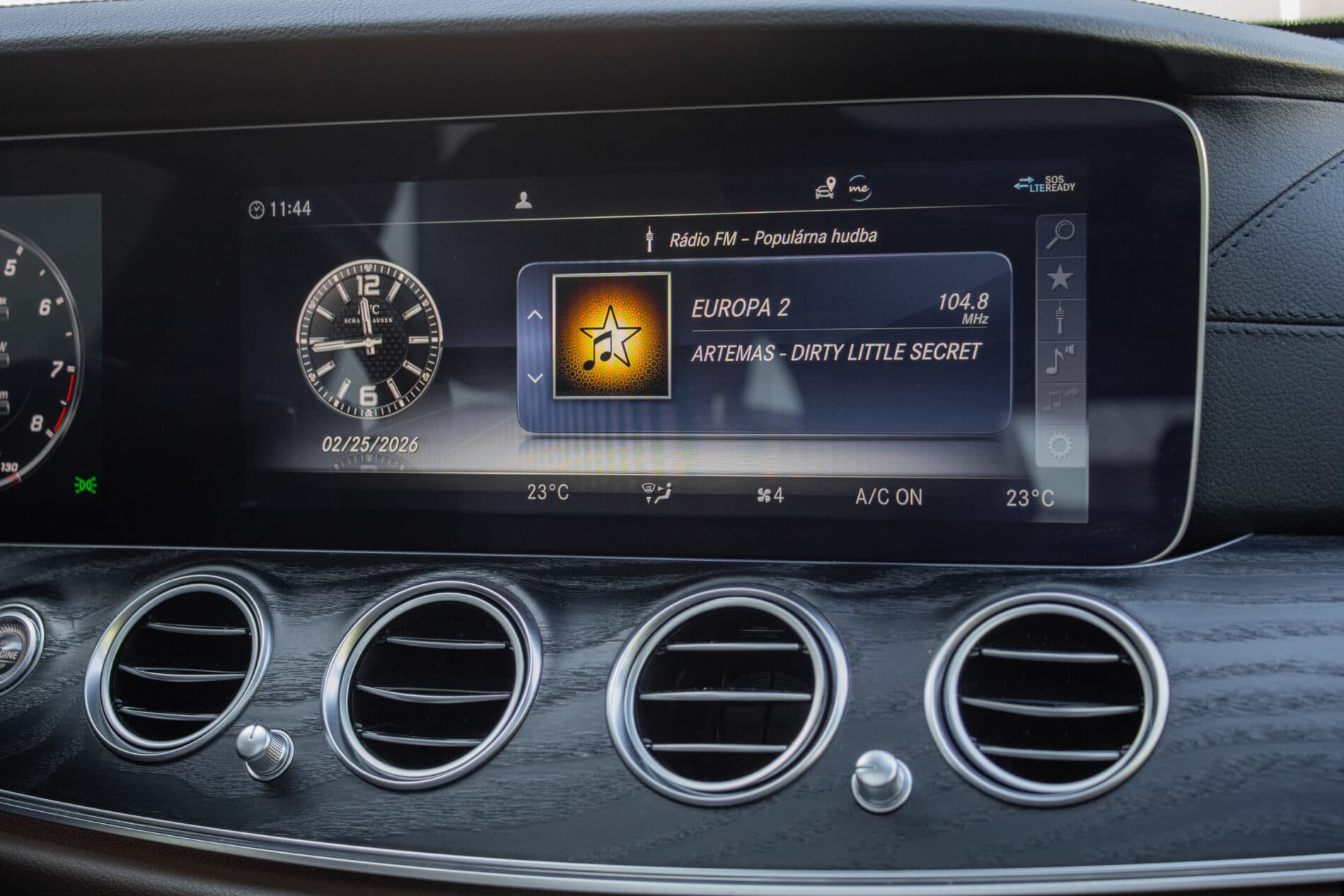 2019 Mercedes-Benz E 63 AMG, sivá kombi, 165 262 km
