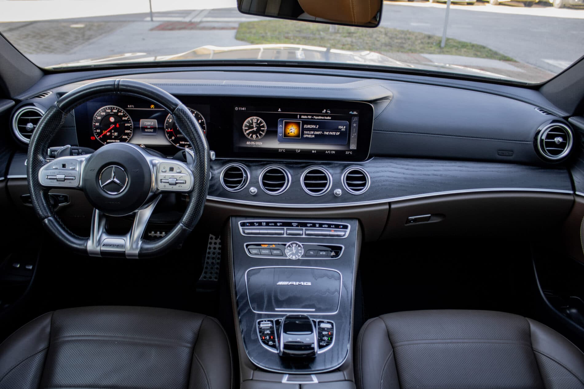 2019 Mercedes-Benz E 63 AMG, sivá kombi, 165 262 km