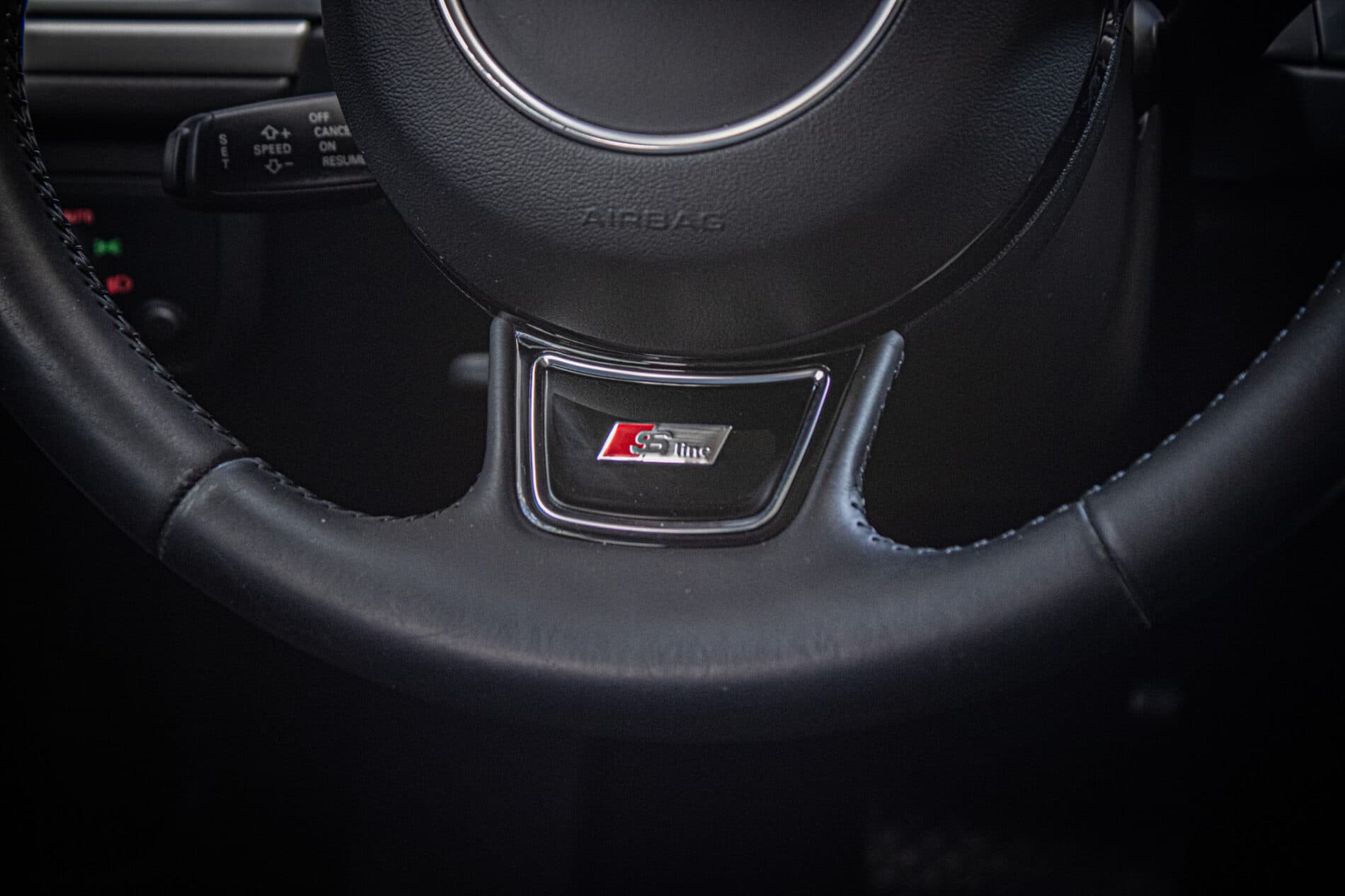 2016 AUDI A6, biela sedan, 244 763 km