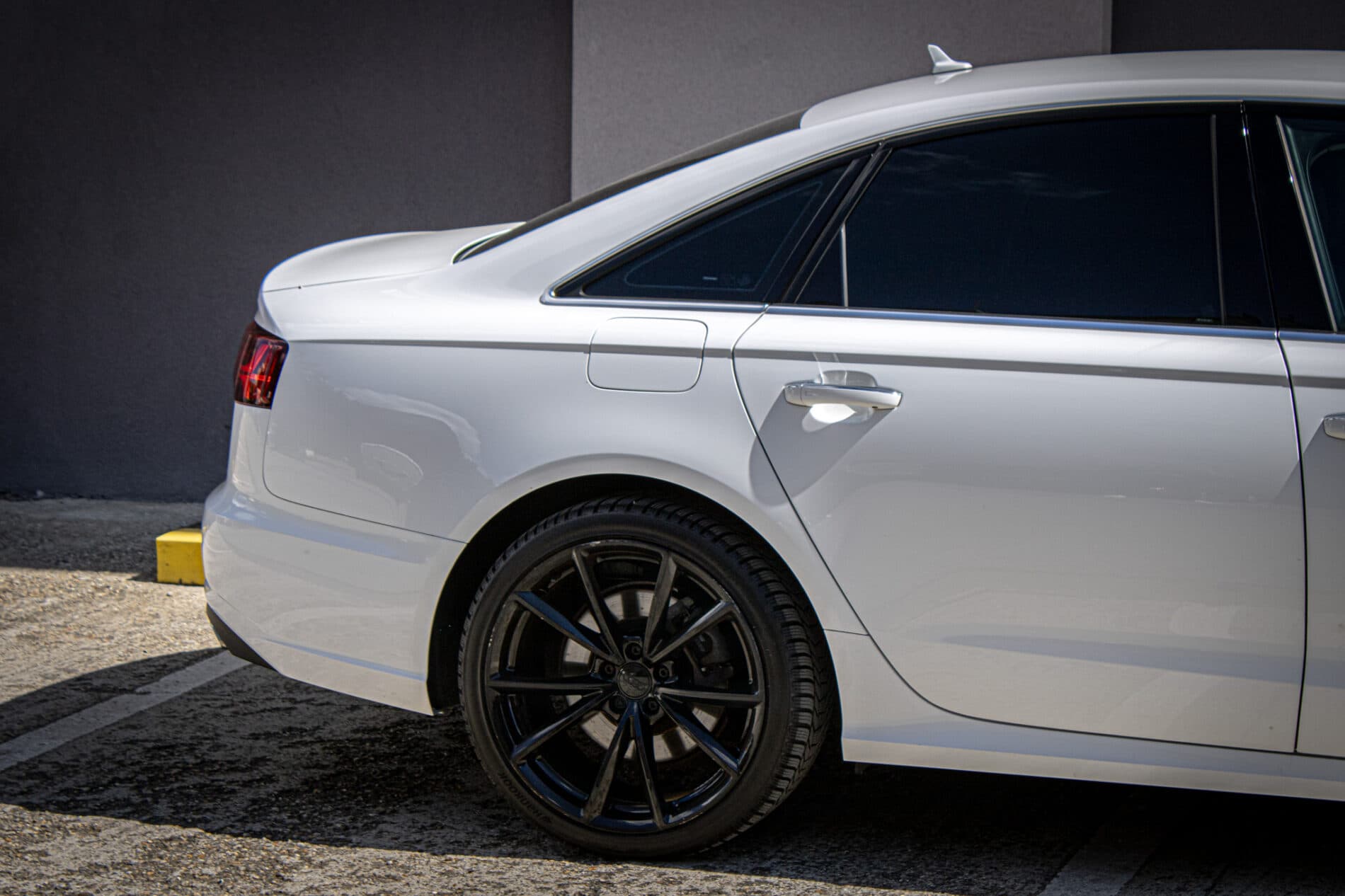 2016 AUDI A6, biela sedan, 244 763 km