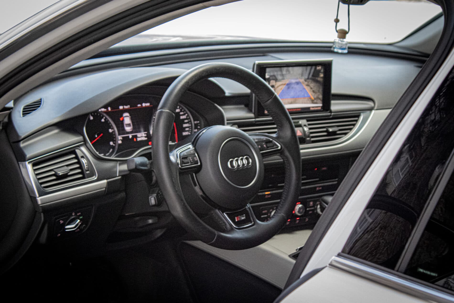 2016 AUDI A6, biela sedan, 244 763 km