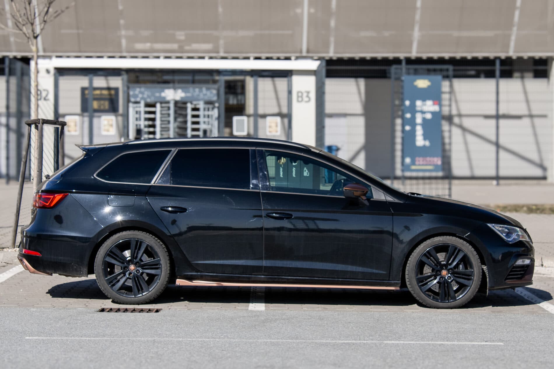 2018 Seat Leon Cupra, čierna kombi, 219 326 km