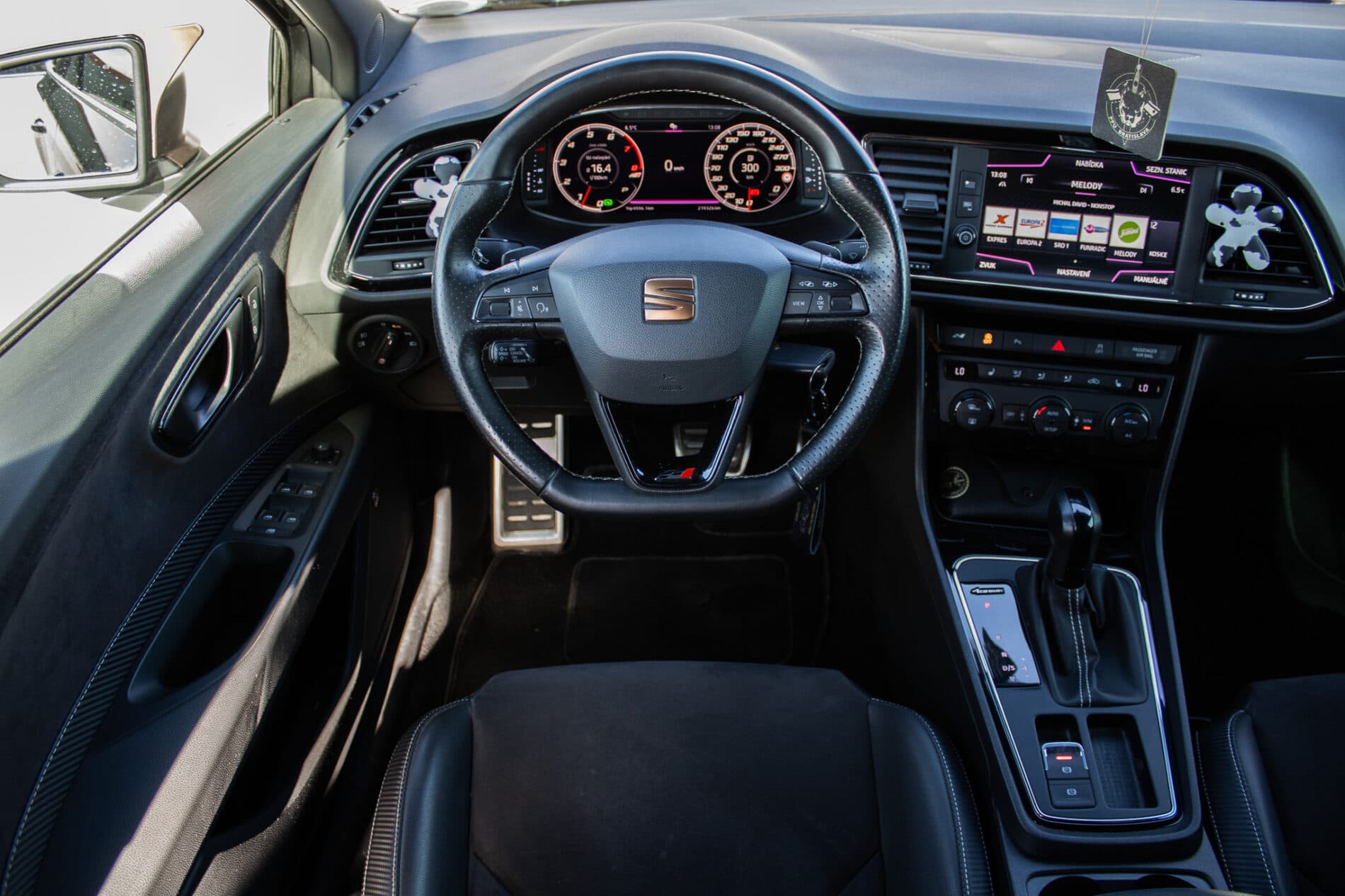 2018 Seat Leon Cupra, čierna kombi, 219 326 km