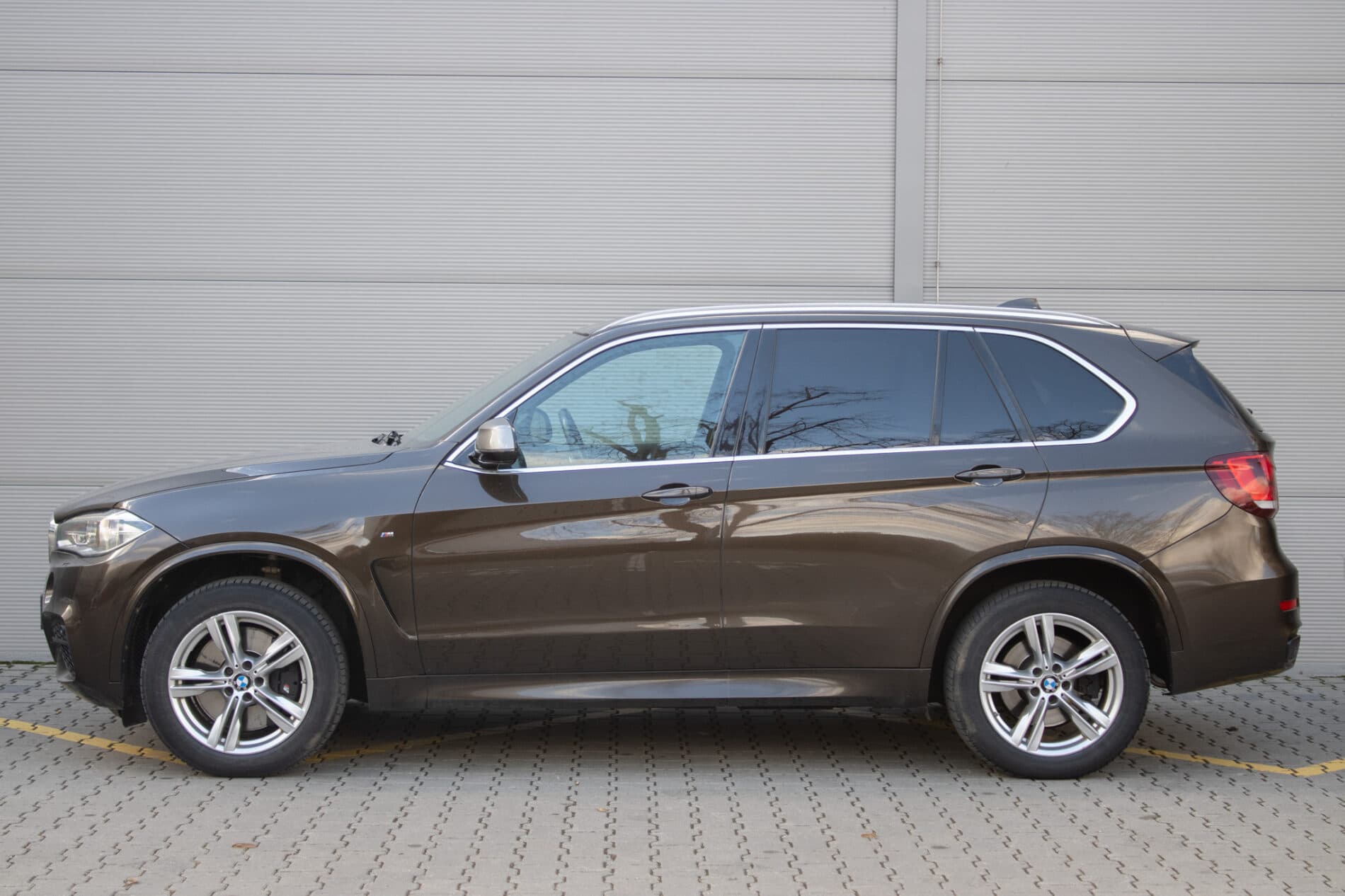 2014 BMW X5 M50d, hnedá suv, 221 000 km