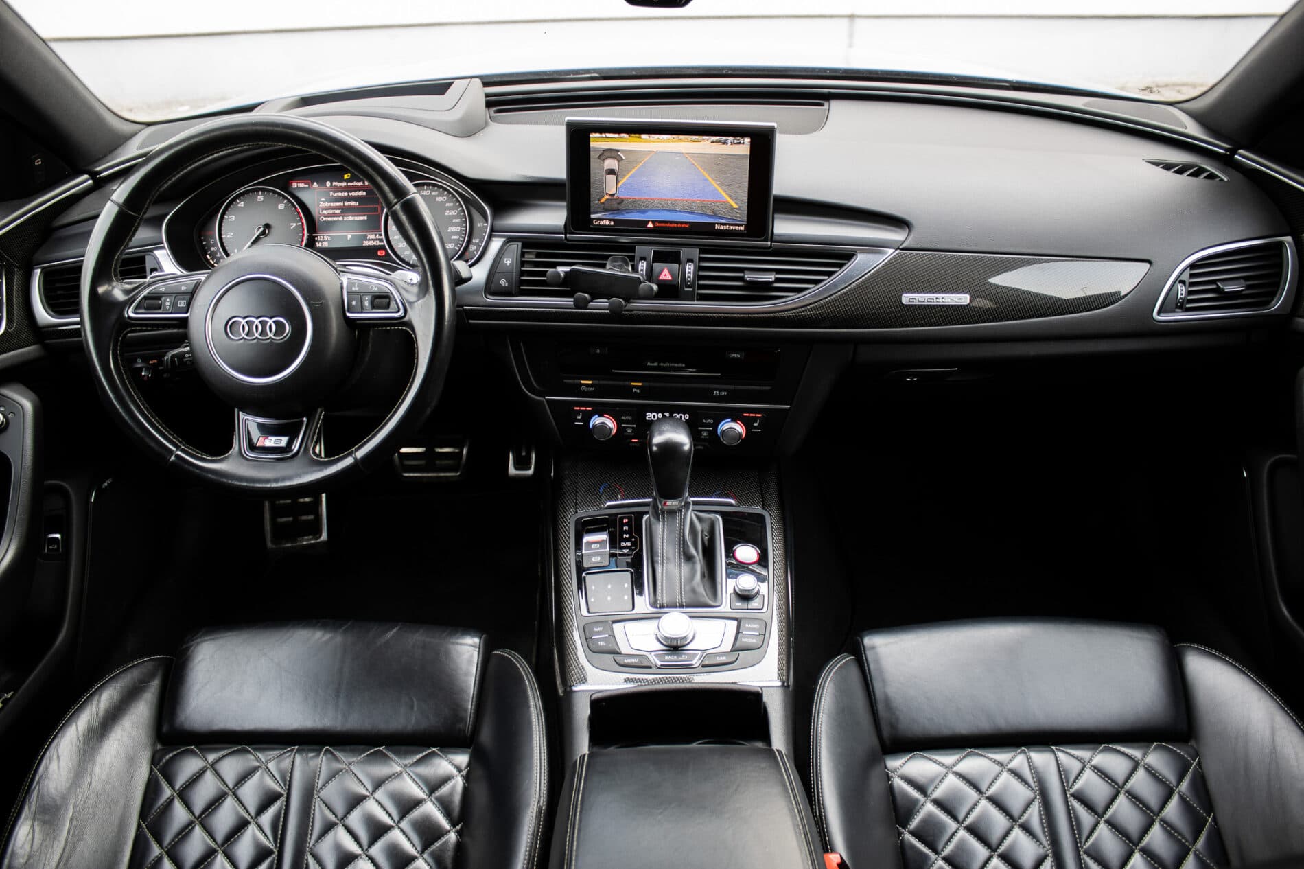 2015 AUDI S6, modrá kombi, 264 543 km