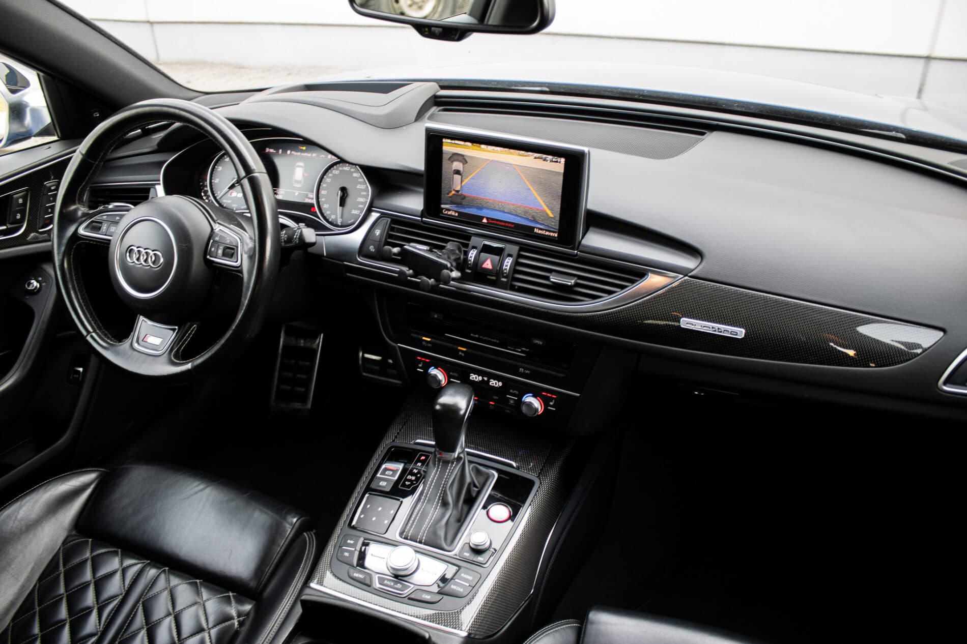 2015 AUDI S6, modrá kombi, 264 543 km