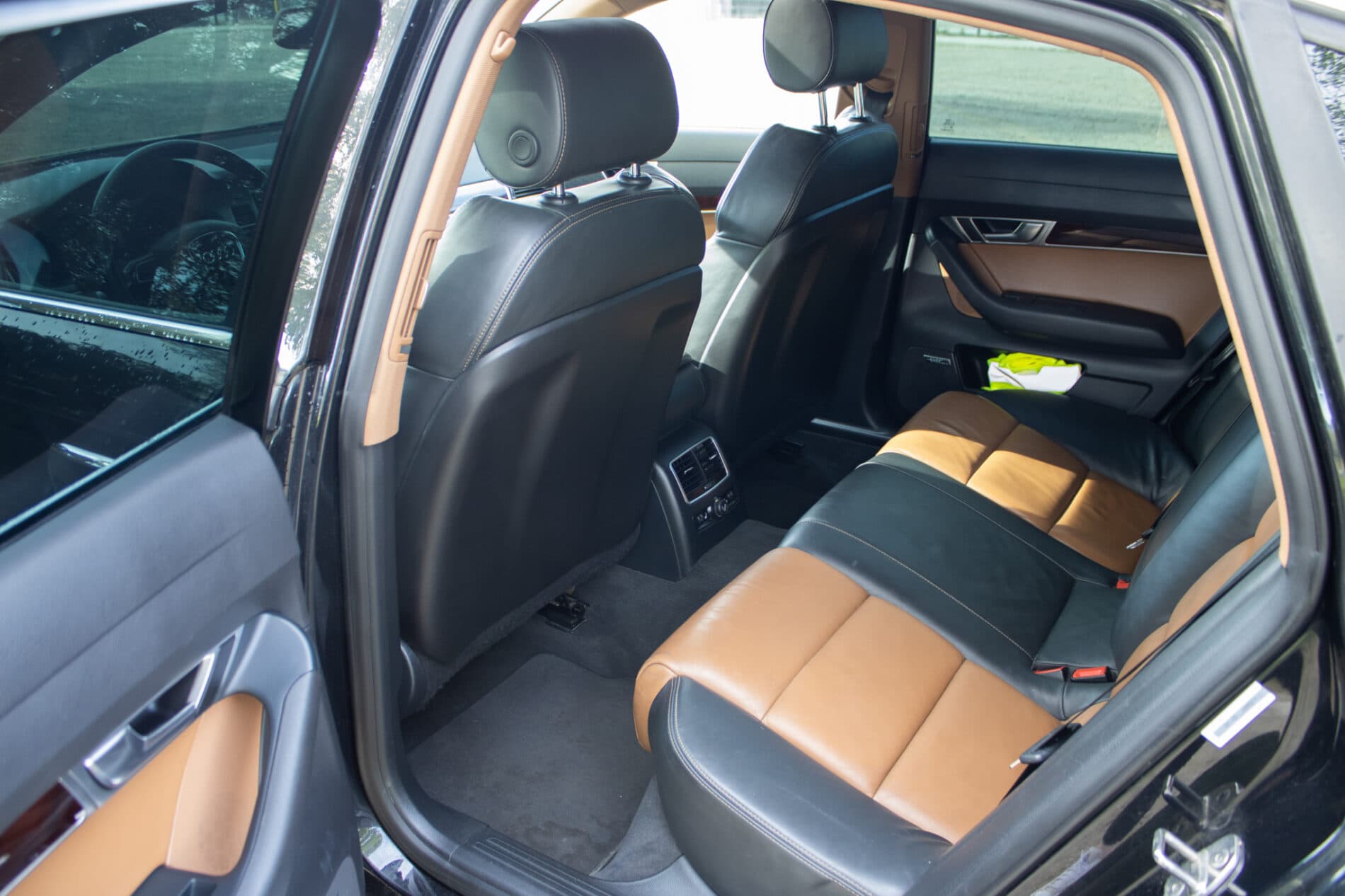 2009 AUDI A6, čierna sedan, 268 281 km
