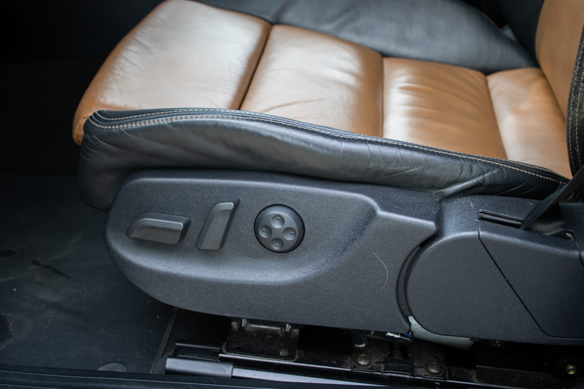 2009 AUDI A6, čierna sedan, 268 281 km