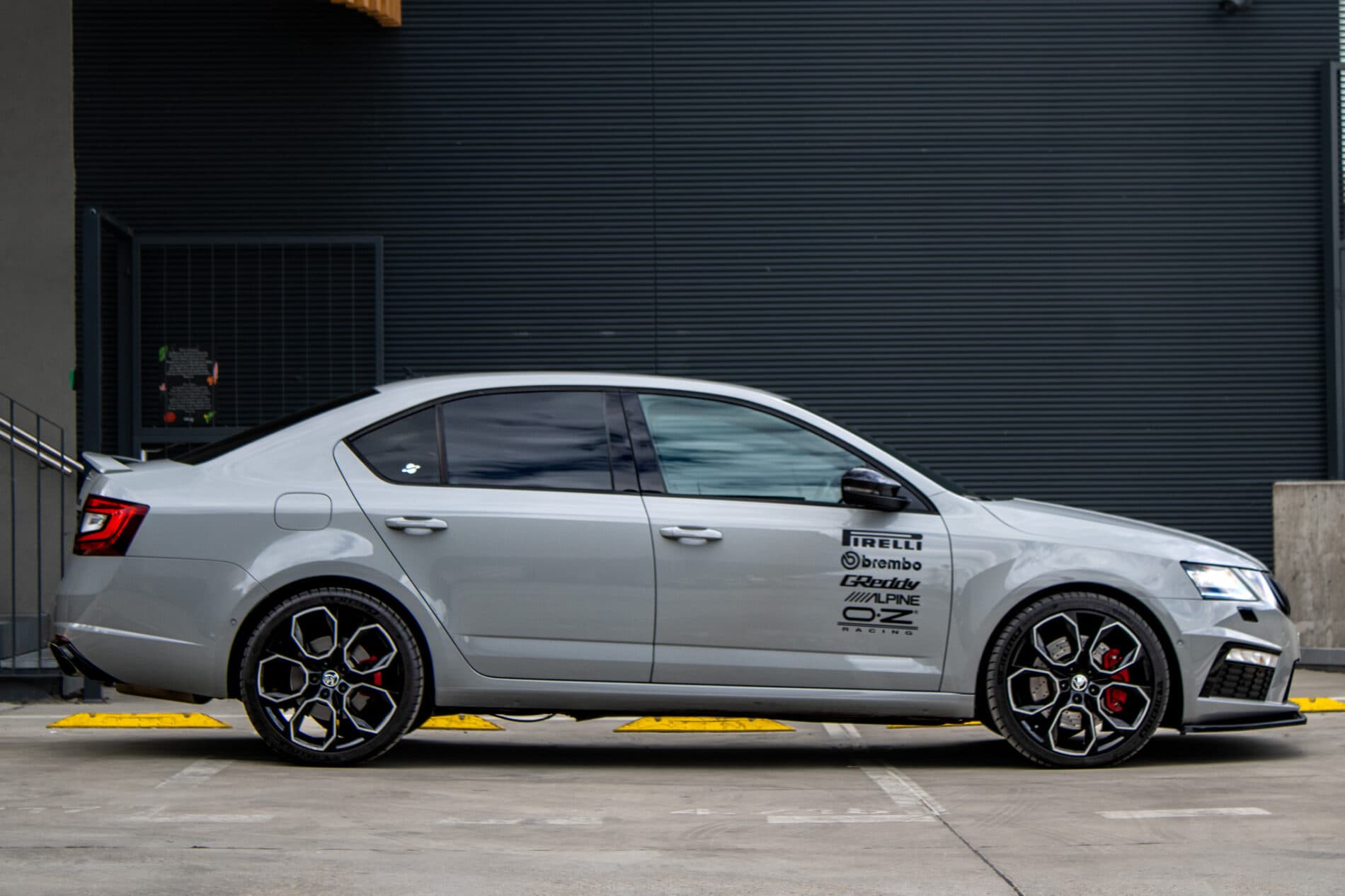 2018 Skoda Octavia RS, sivá, 83 724 km