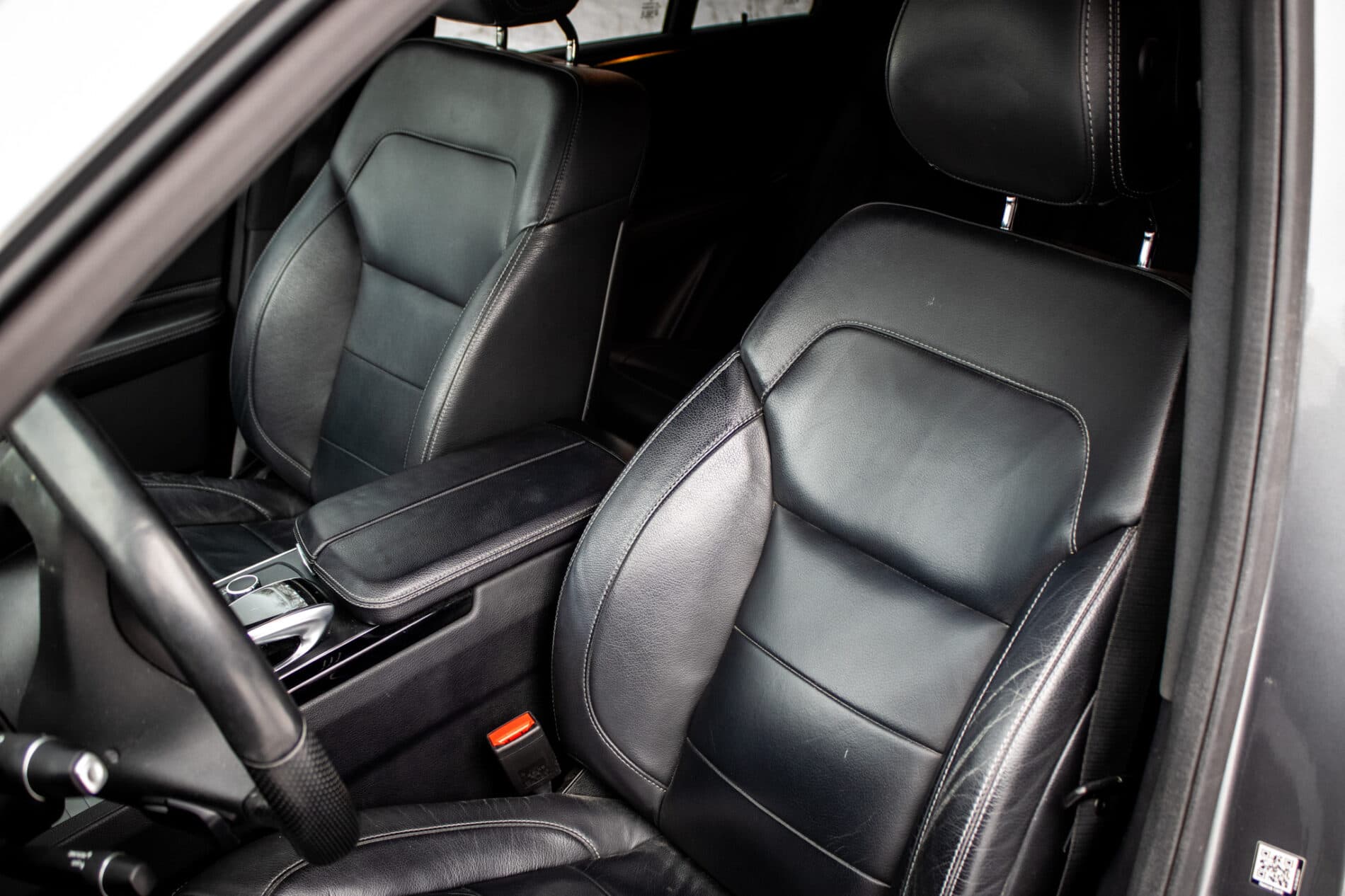 2018 Mercedes-Benz GLE 500e, sivá kombi, 71 352 km