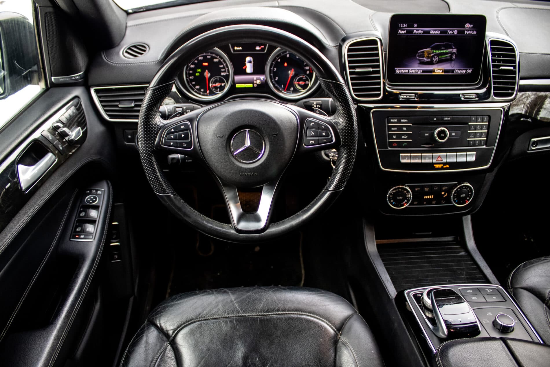 2018 Mercedes-Benz GLE 500e, sivá kombi, 71 352 km