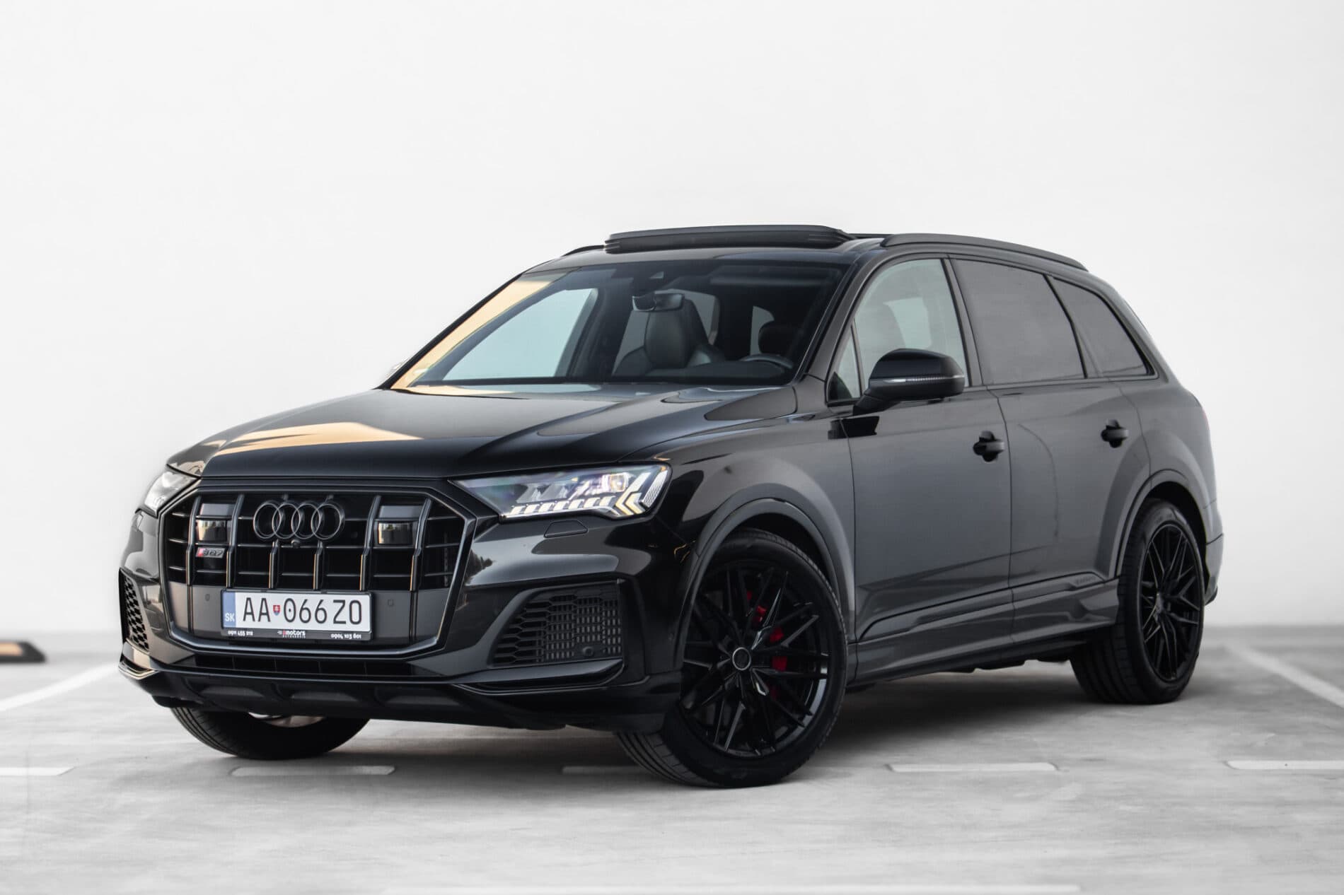 2022 AUDI SQ7
