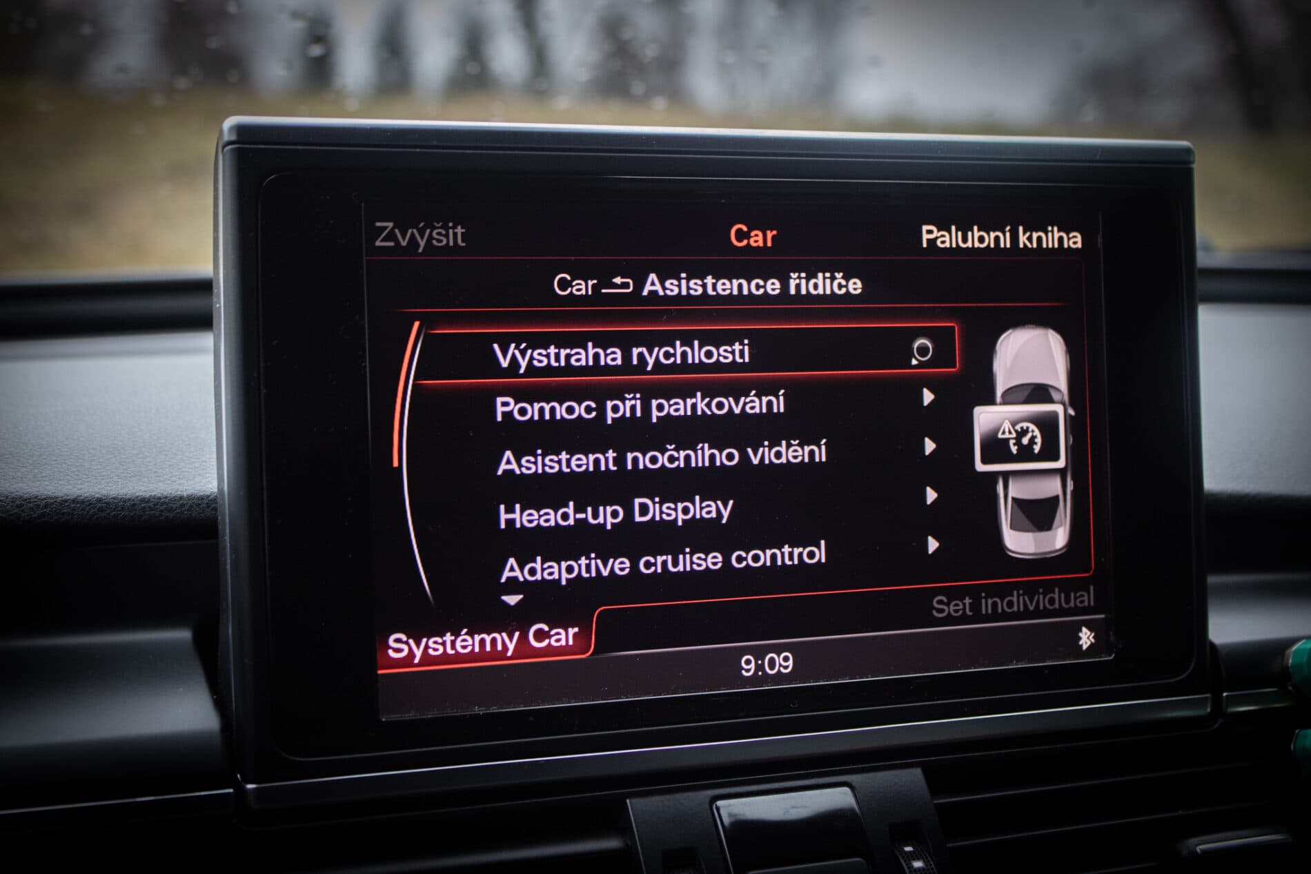 2011 AUDI A6, sivá sedan, 302 428 km