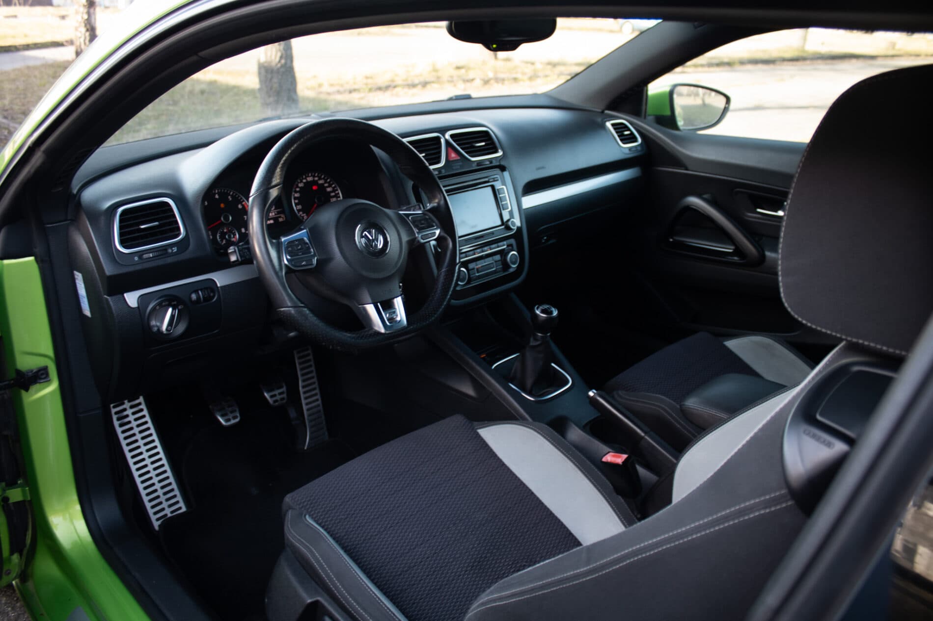 2010 Volkswagen Scirocco, zelená kupé, 144 946 km