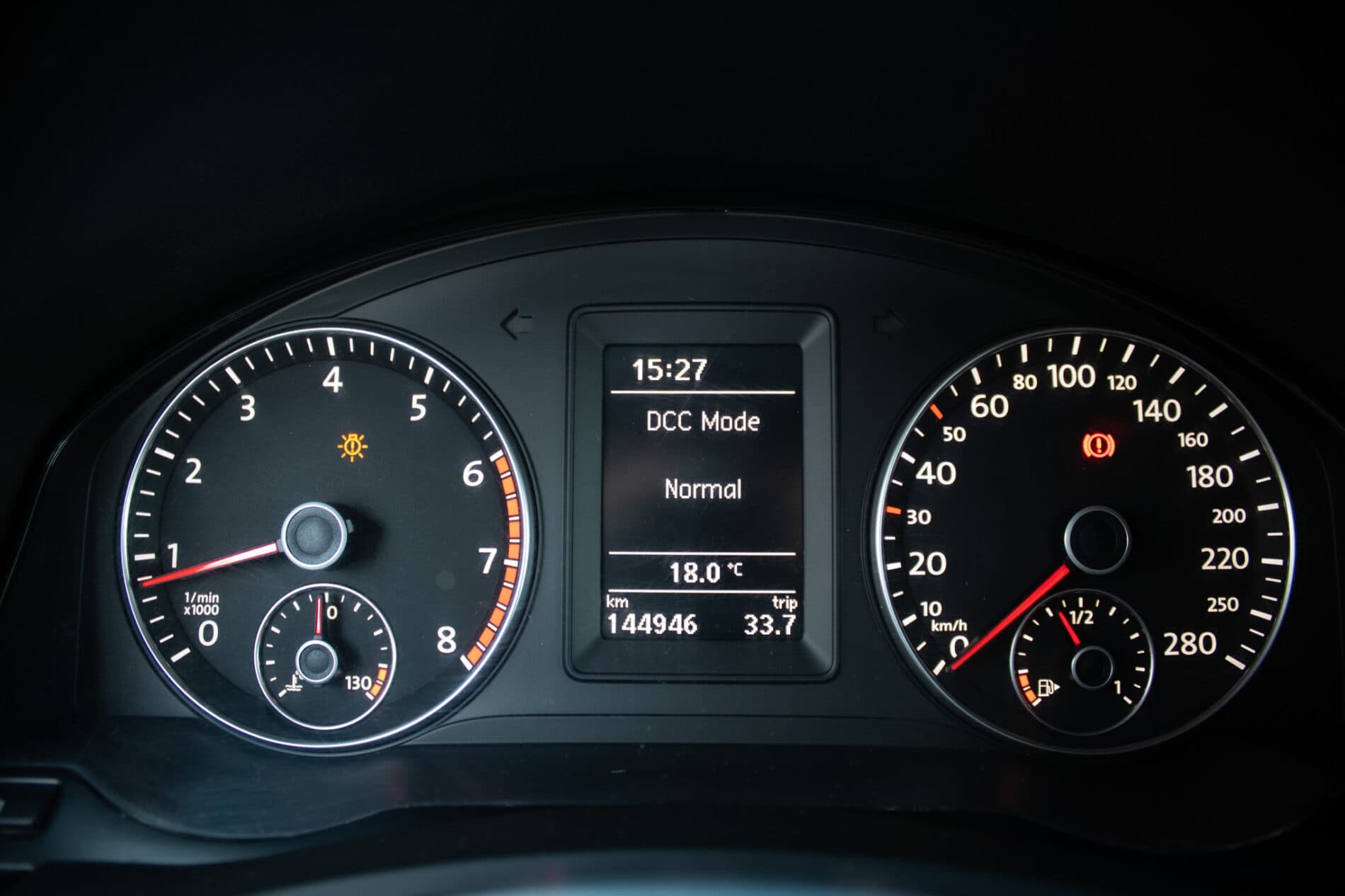 2010 Volkswagen Scirocco, zelená kupé, 144 946 km