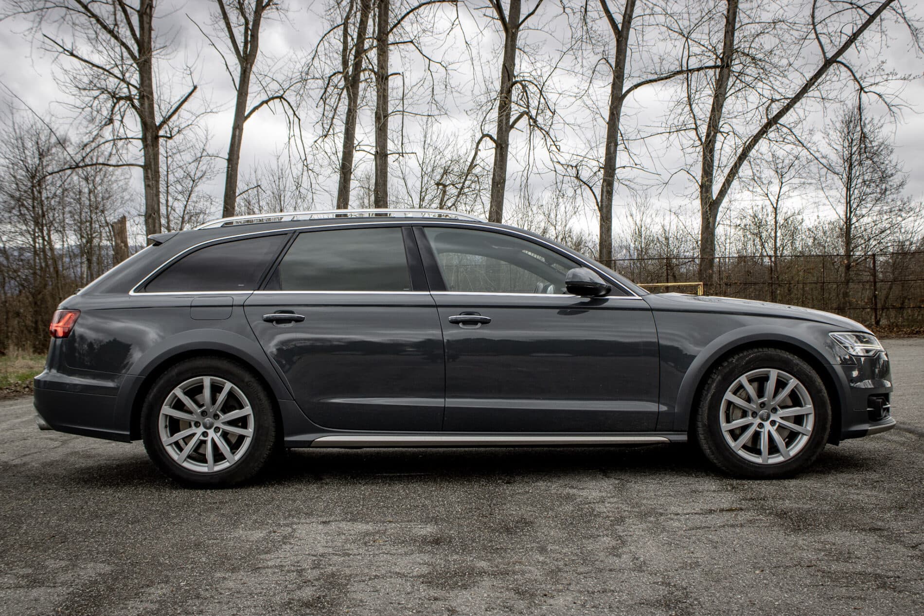 2018 AUDI A6, sivá kombi, 230 389 km