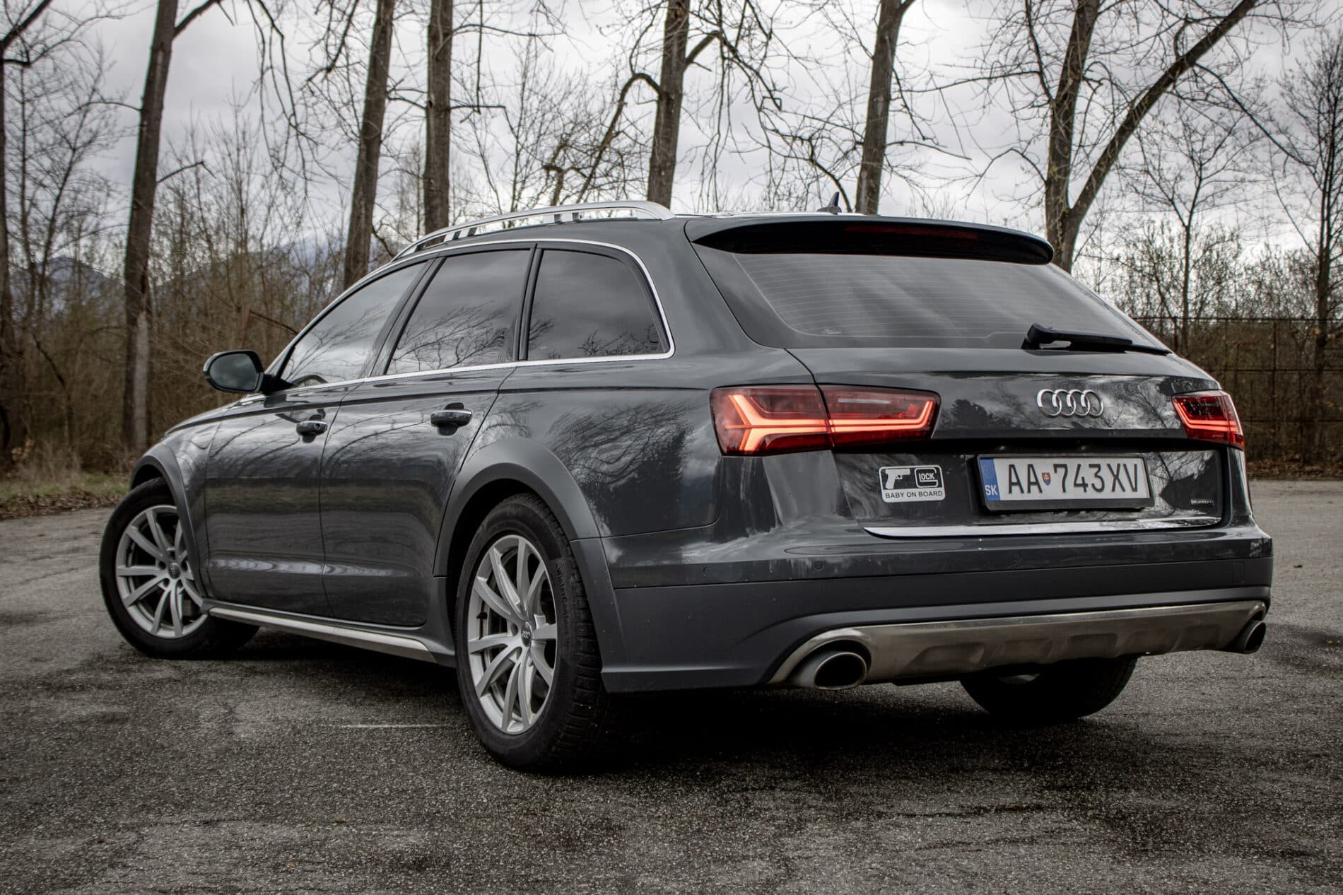 2018 AUDI A6, sivá kombi, 230 389 km