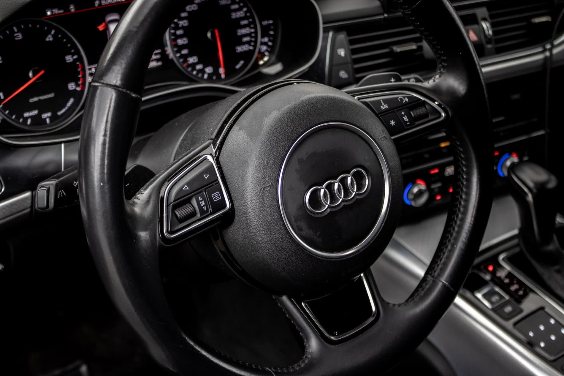 2018 AUDI A6, sivá kombi, 230 389 km