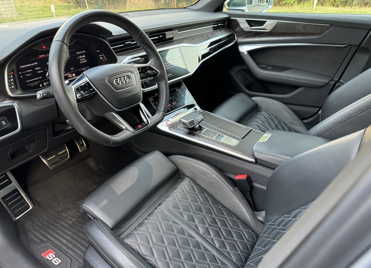 2019 AUDI S6, strieborná kombi, 138 500 km