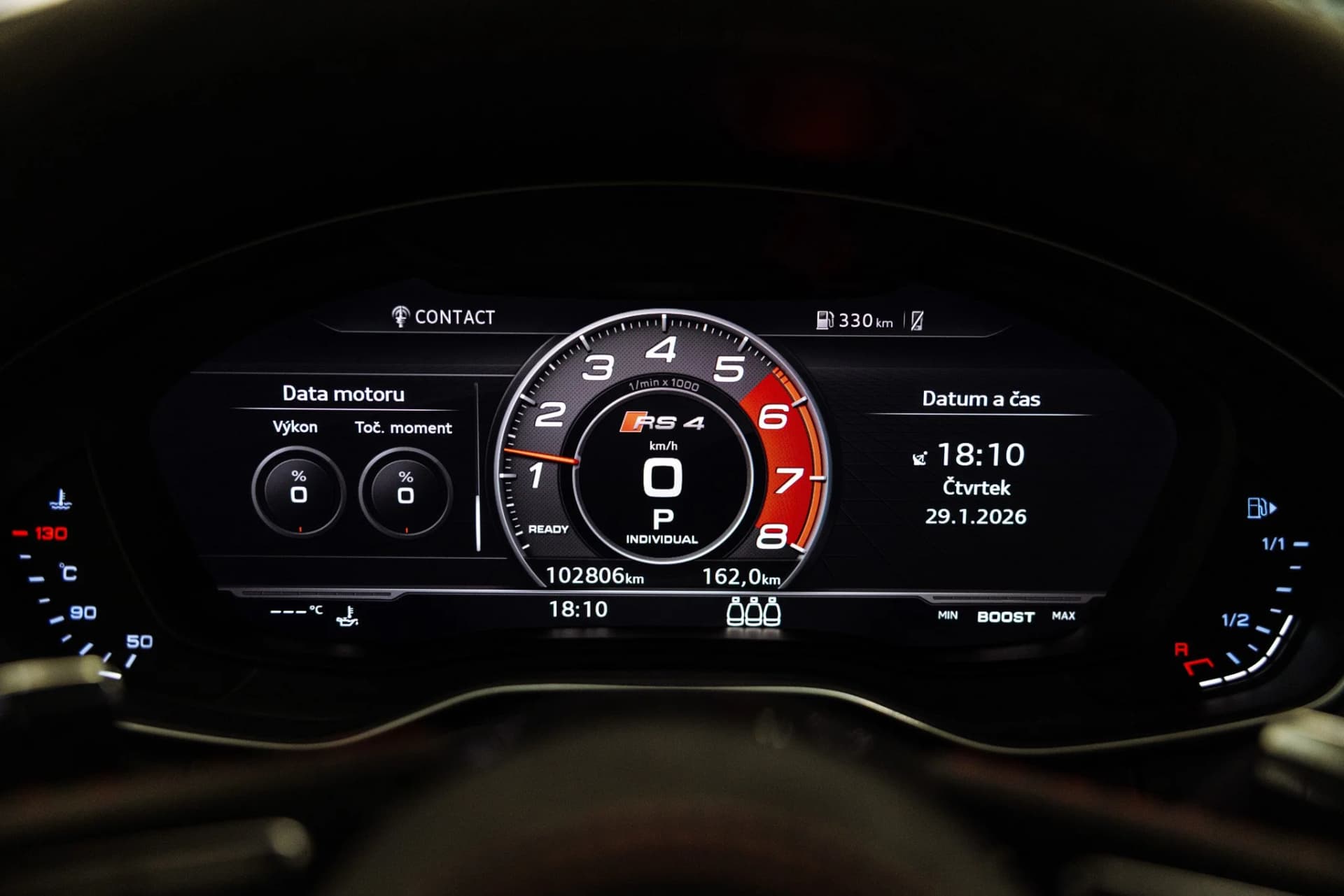 2018 AUDI RS4, červená kombi, 102 800 km