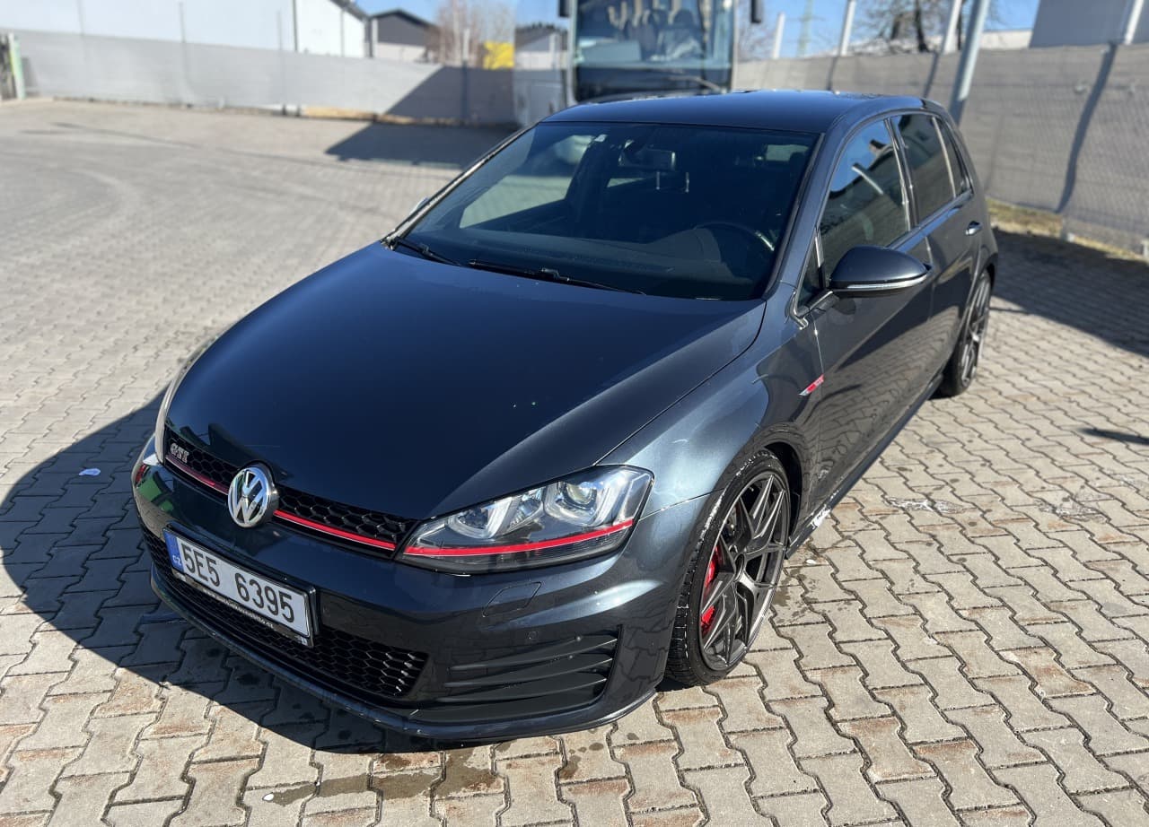 2015 Volkswagen Golf GTI Perfomance