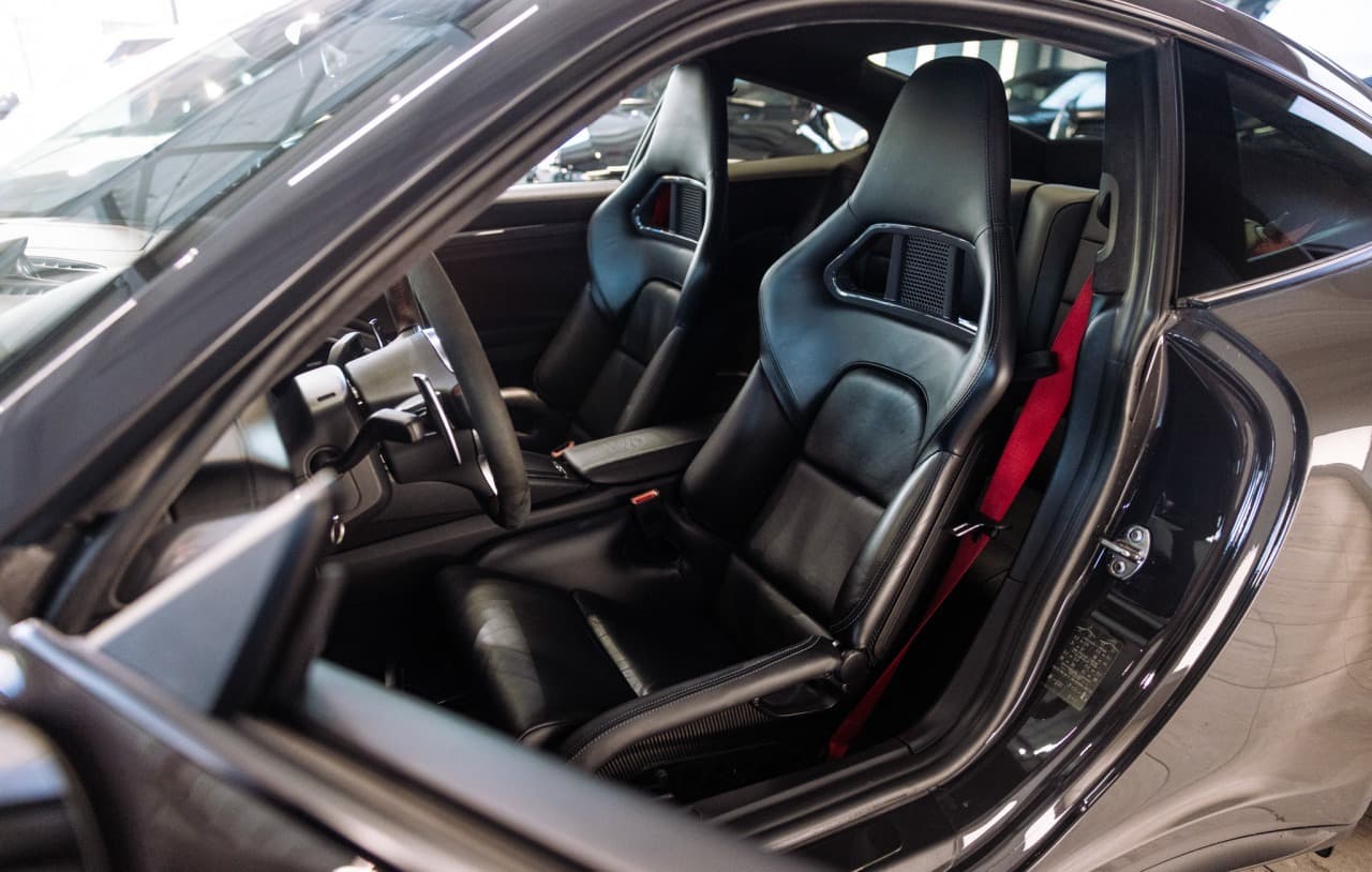 2014 Porsche 991 Carrera 4S 50th Anniv., sivá kupé, 83 820 km