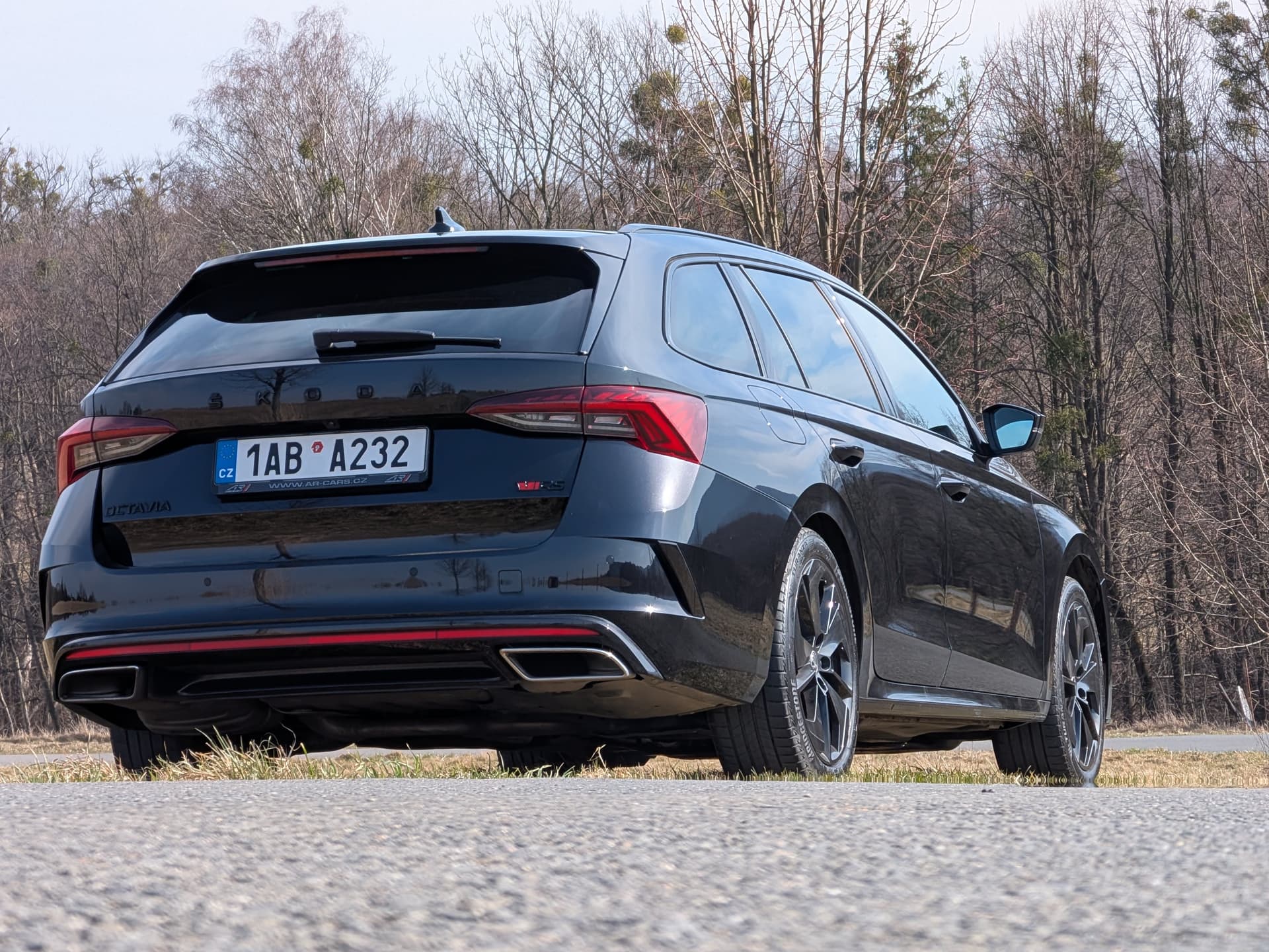 2024 Skoda Octavia RS RS 2.0TDI, 4x4, čierna kombi, 71 000 km