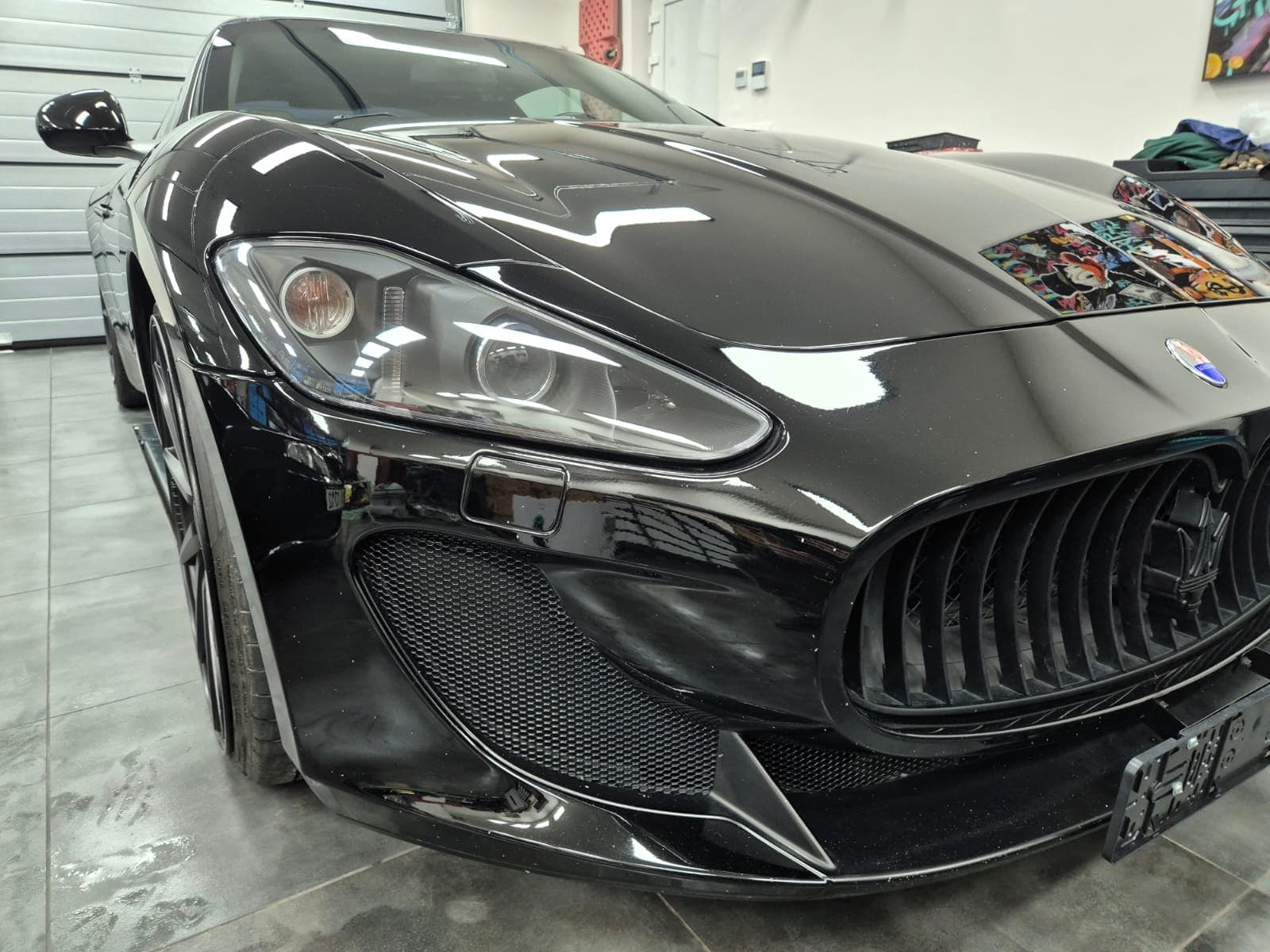 2010 Maserati GranTurismo S, čierna kupé, 44 000 km